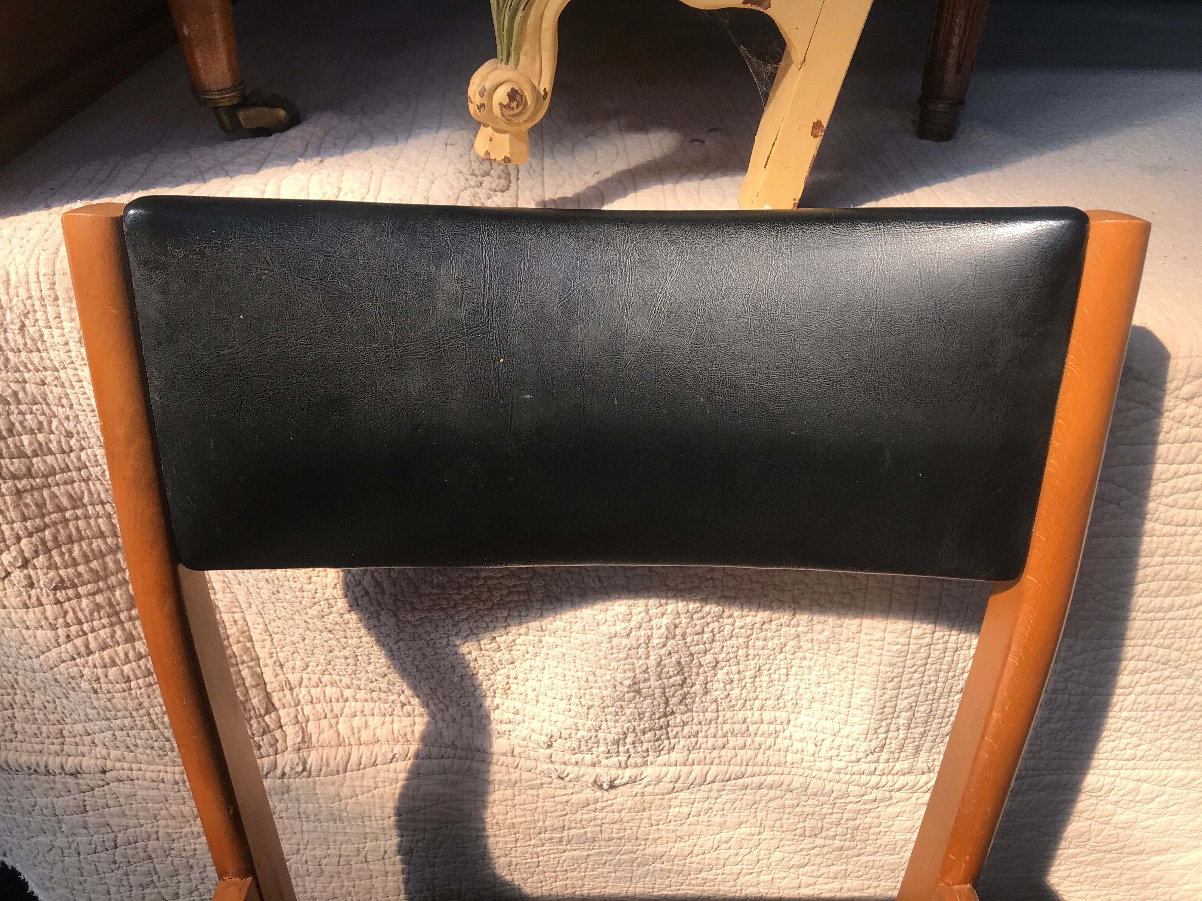 4 scandinavian chairs skai black