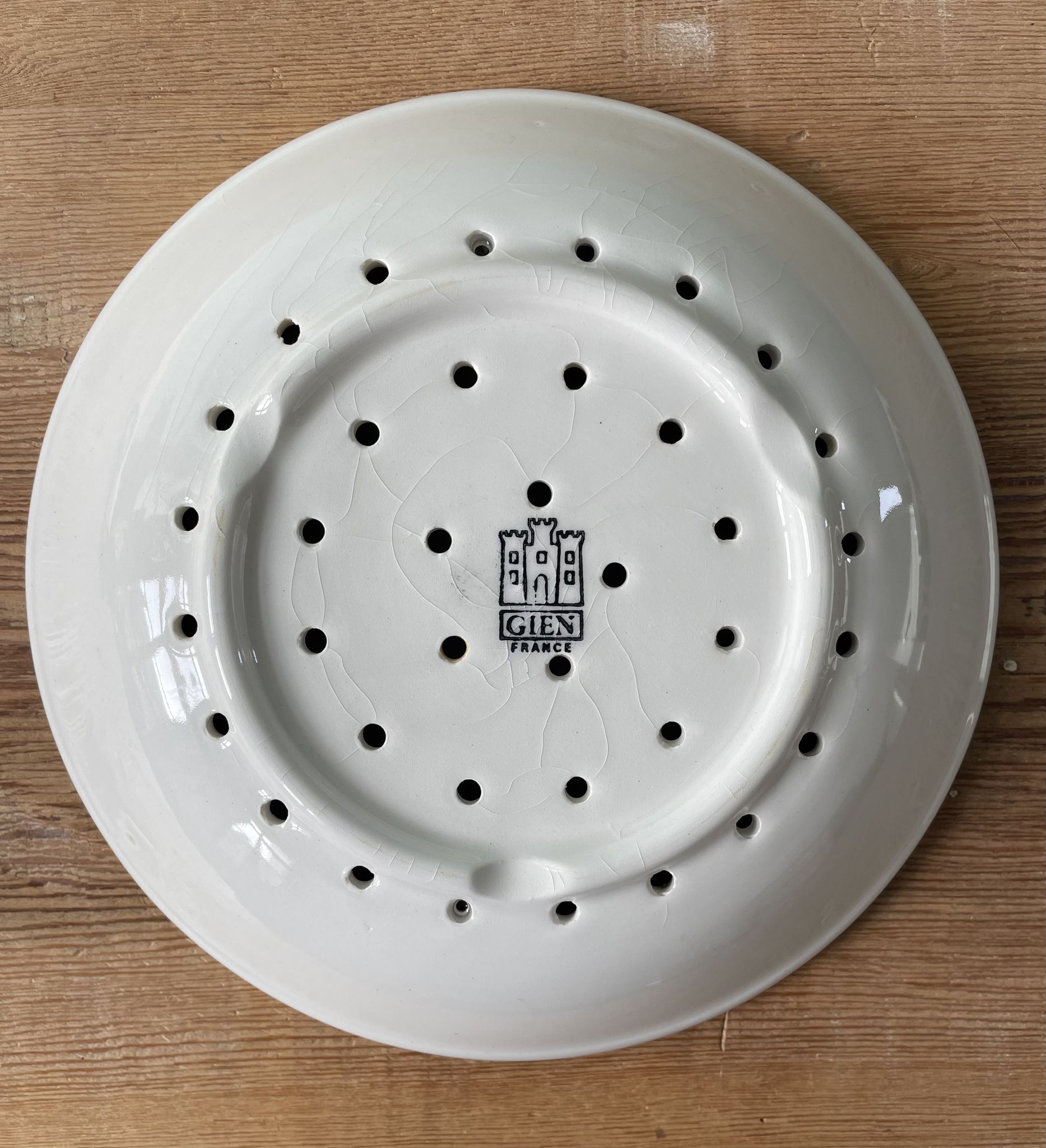 Vintage drip dish in Gien porcelain
