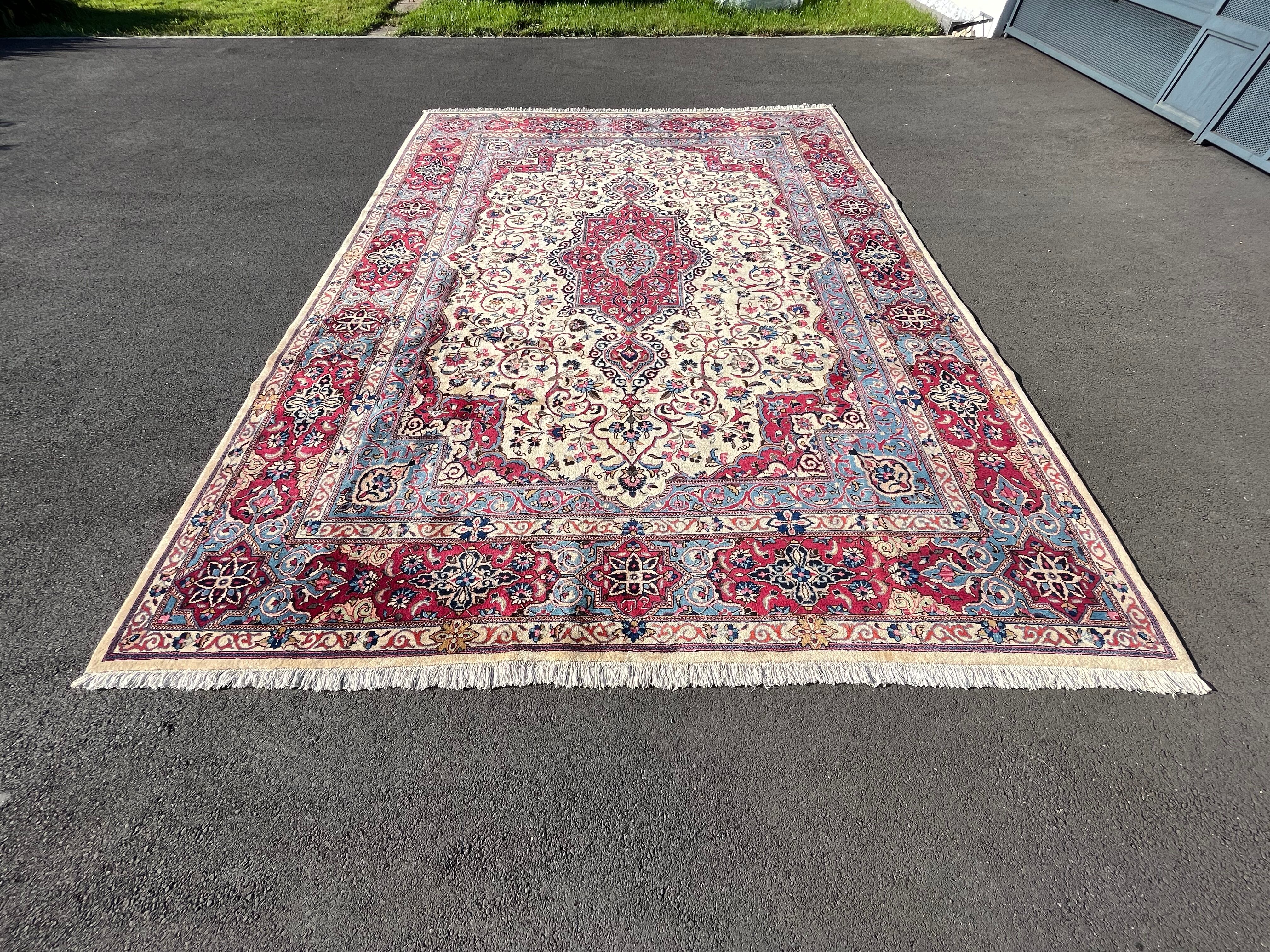 Tapis Kashmar Signé : "Royal" Vers 1950. 400x300 cm