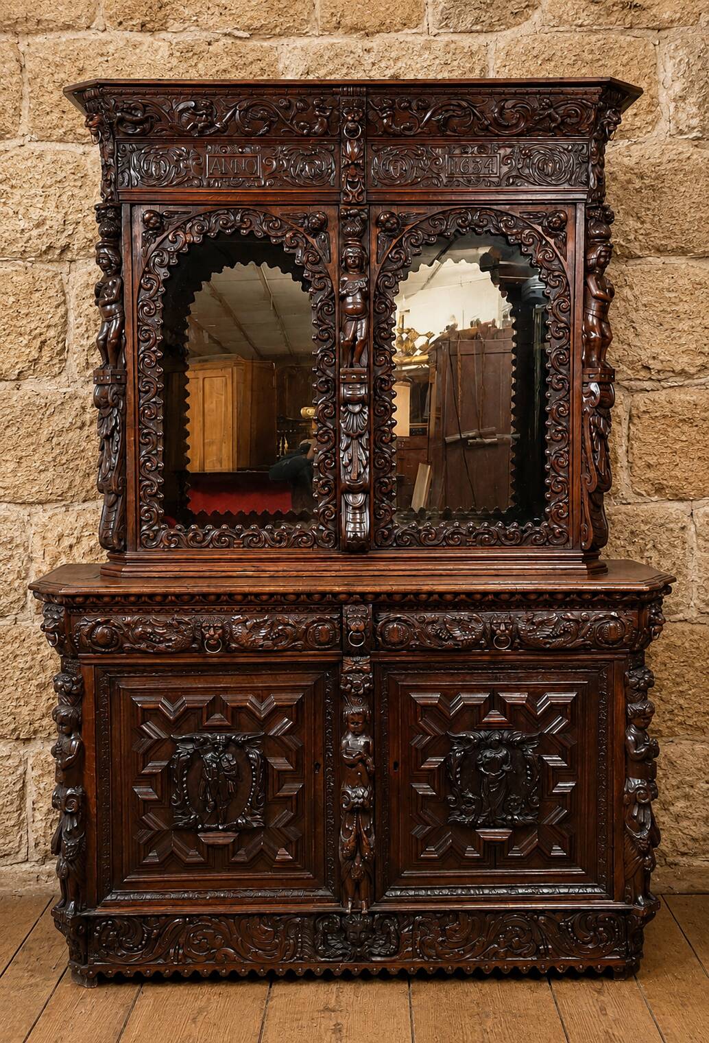 Grand buffet deux-corps style renaissance richement sculpté – « anno 1634 »