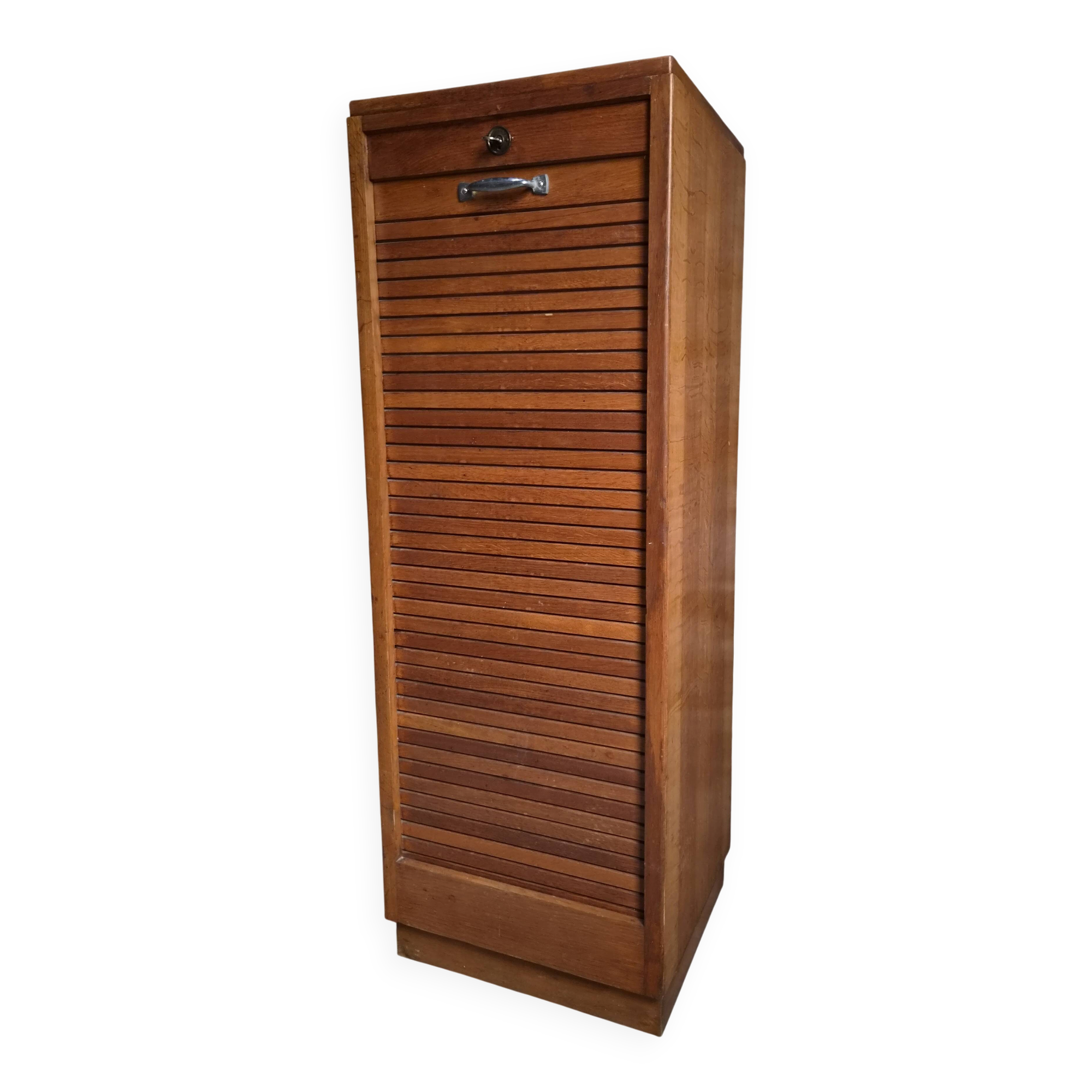 Armoire à rideau vintage en chêne | France | 1960s–1970s