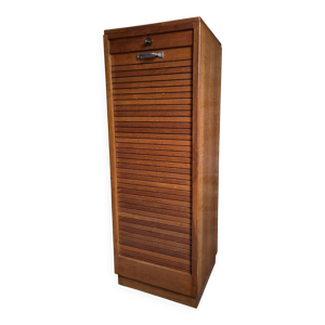 Armoire à rideau vintage