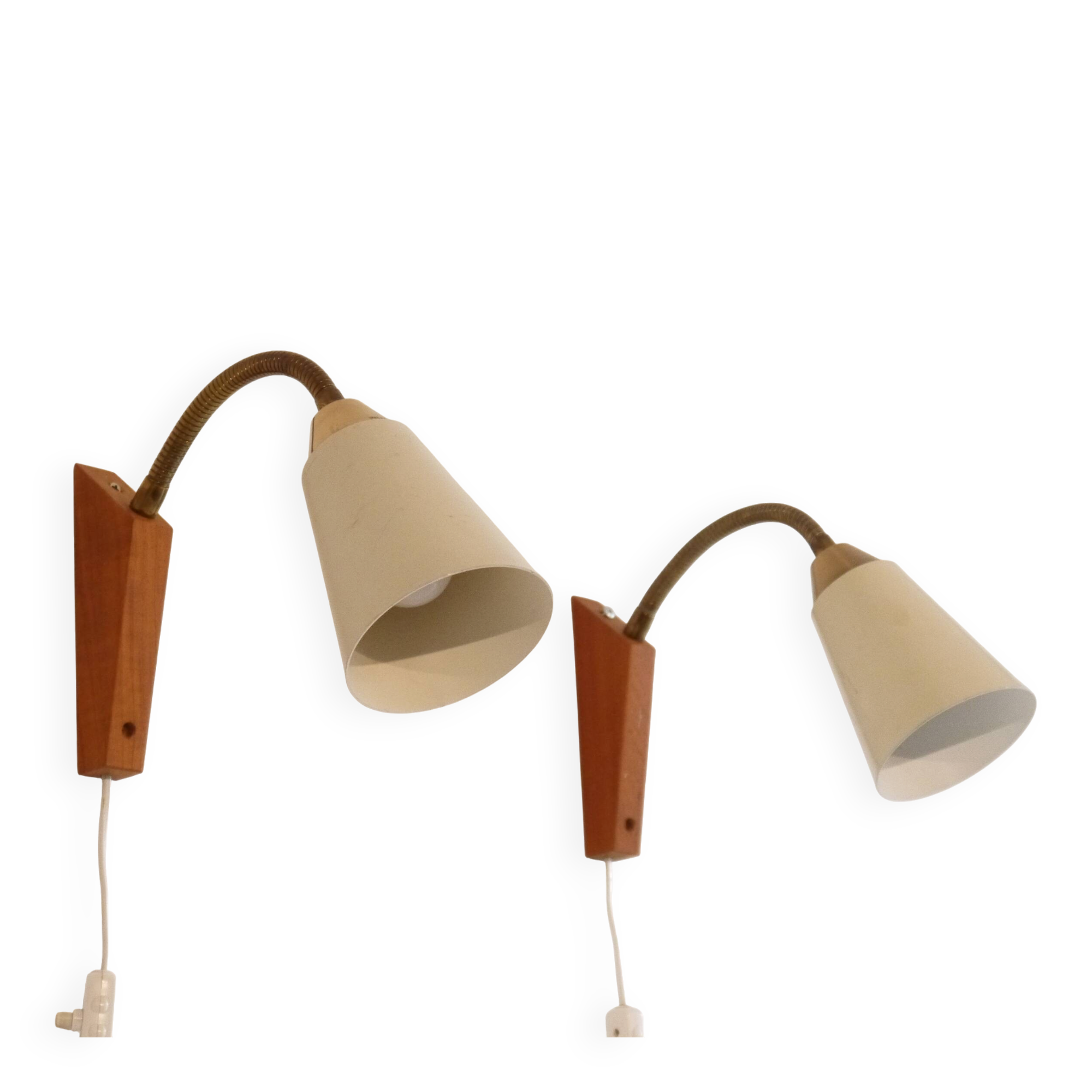 Paire d'applique scandinaves en teck 1960