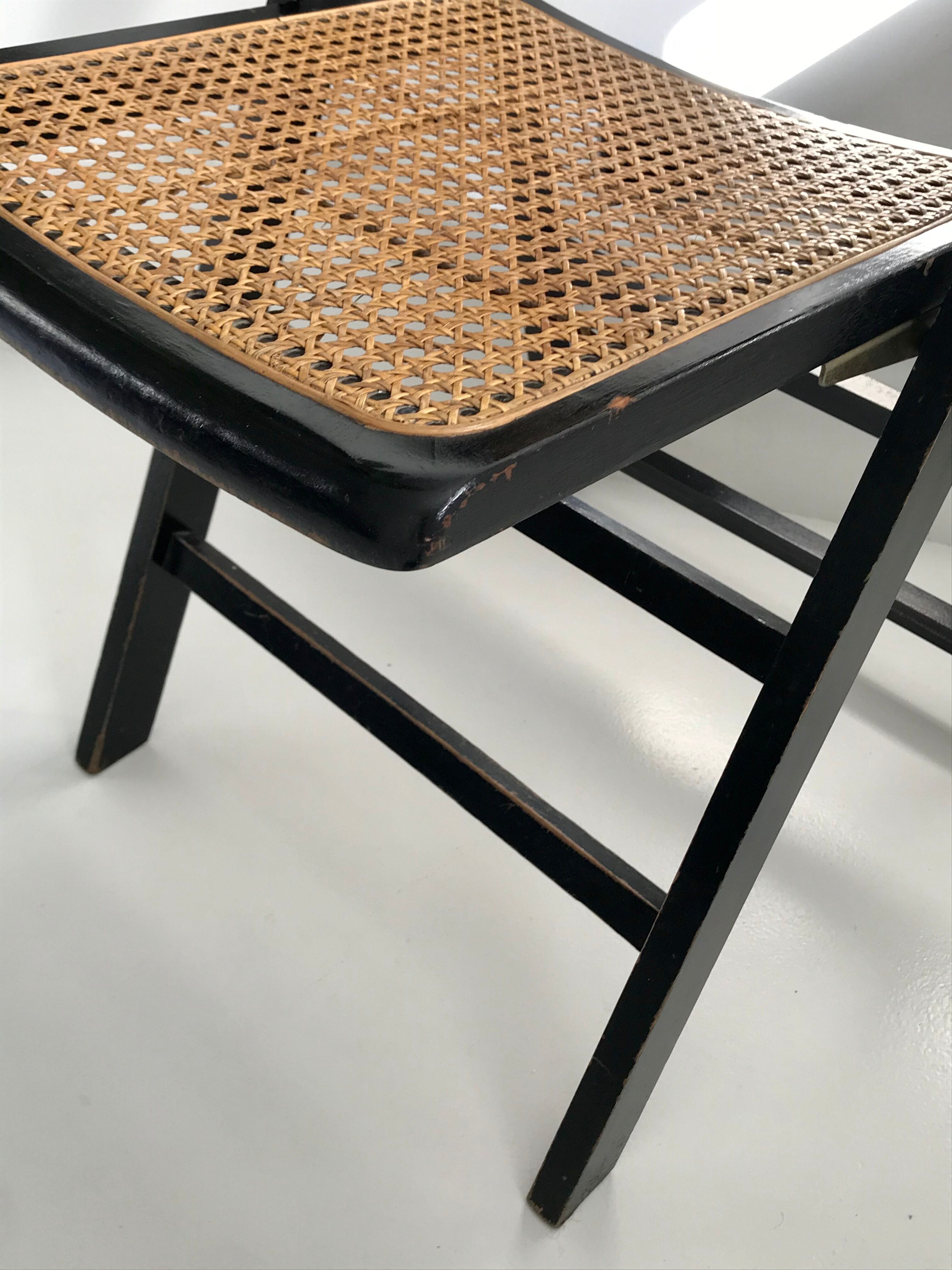Chaise pliante cannée