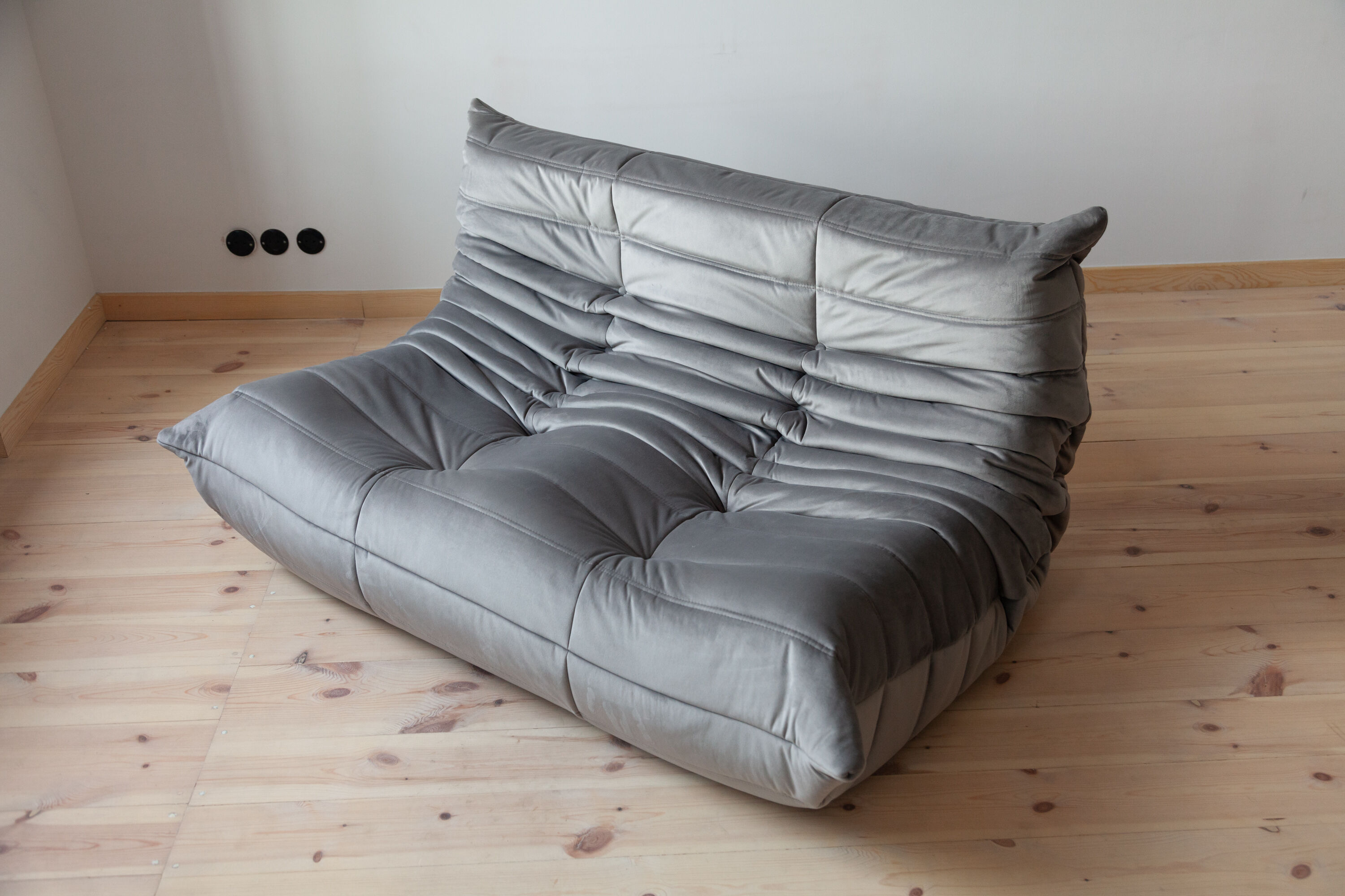 Togo sofa model designed by Michel Ducaroy 1973