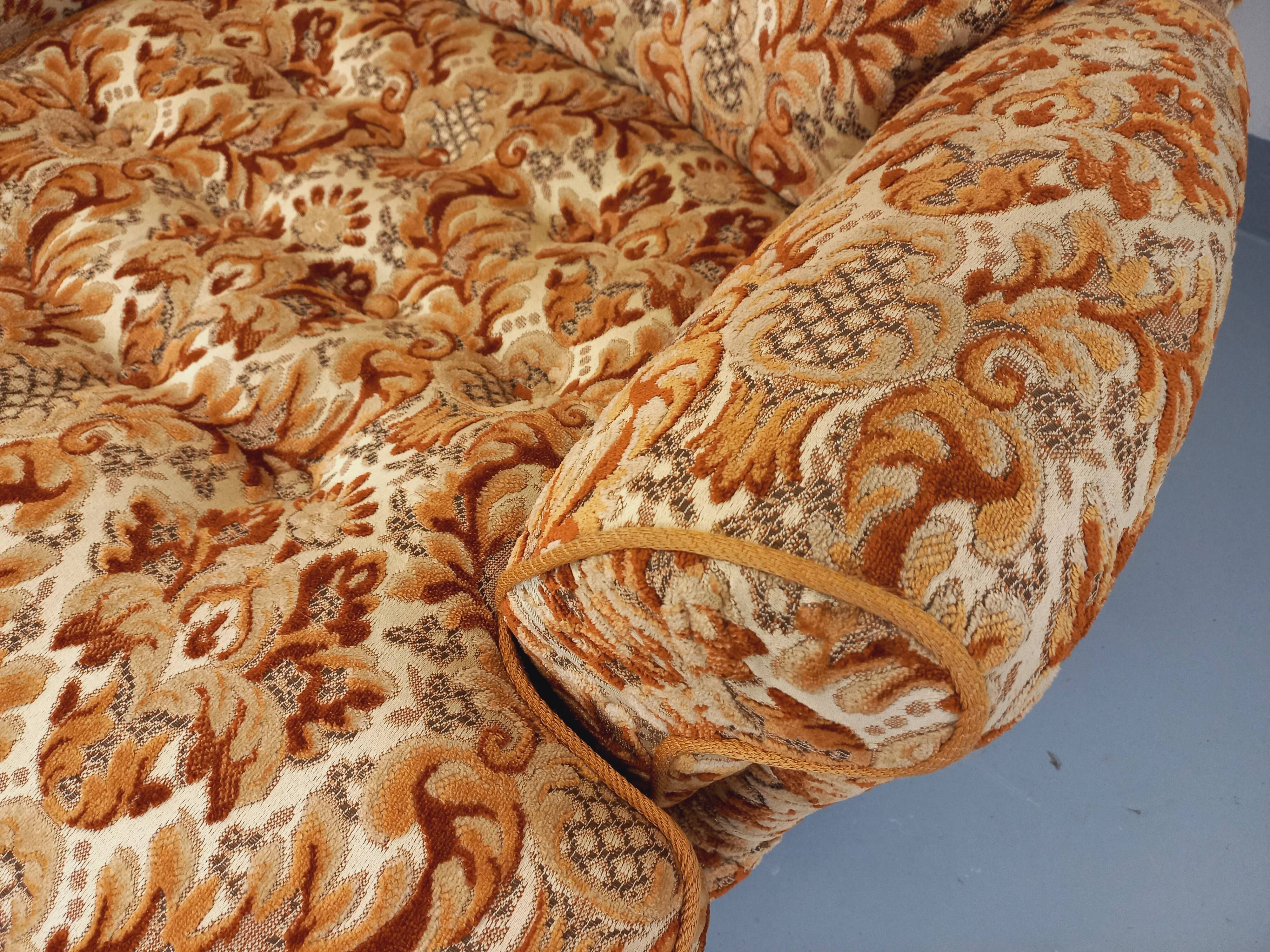 Set of 2 vintage armchairs in floral fabric with fringes from the 60s 70s