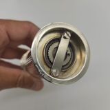 Pepper shaker
