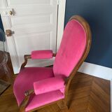 Voltaire armchair in walnut