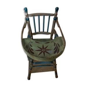 Chaise haute poupée vintage