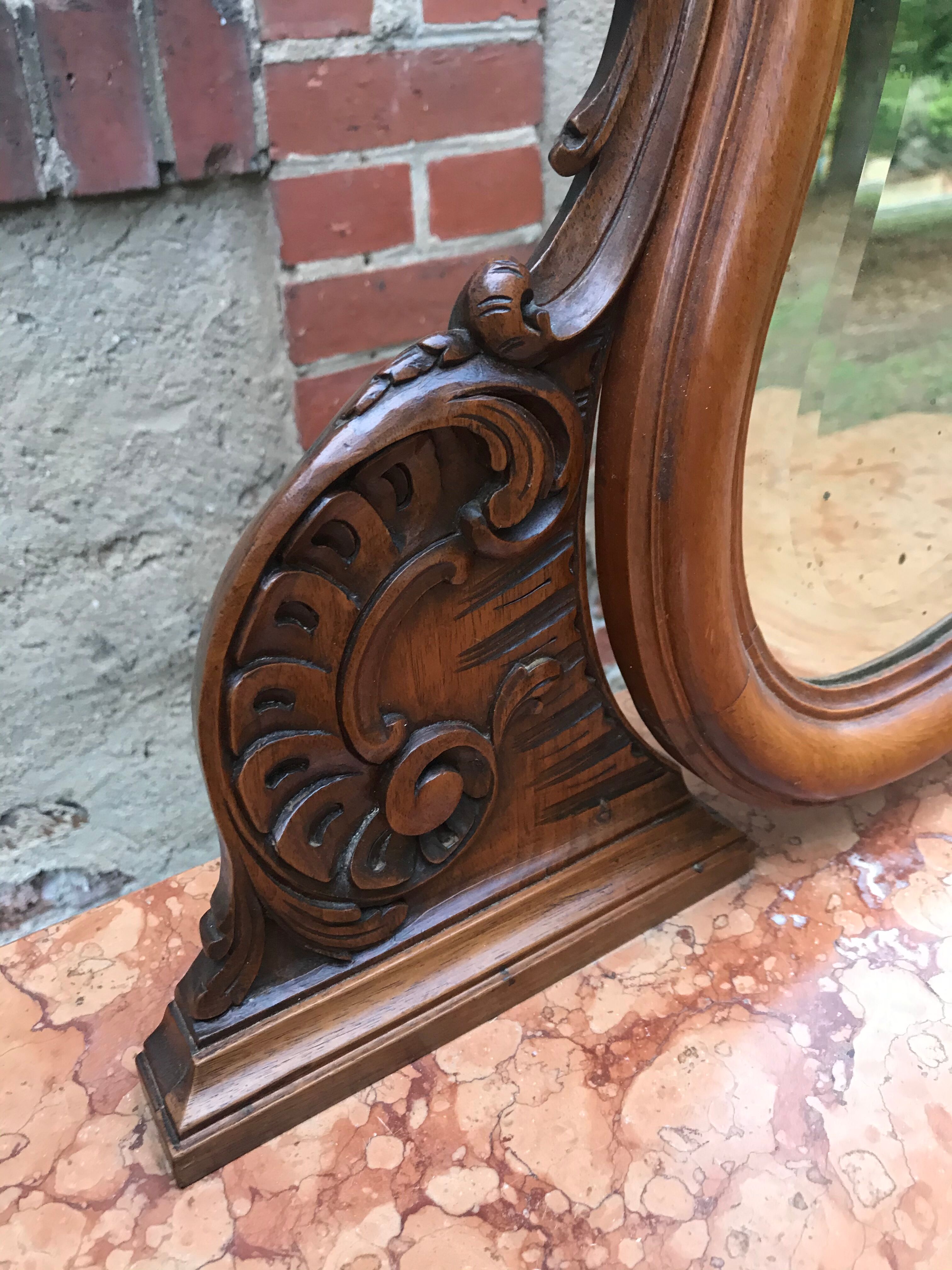 Coiffeuse rocaille Louis XV noyer 1900