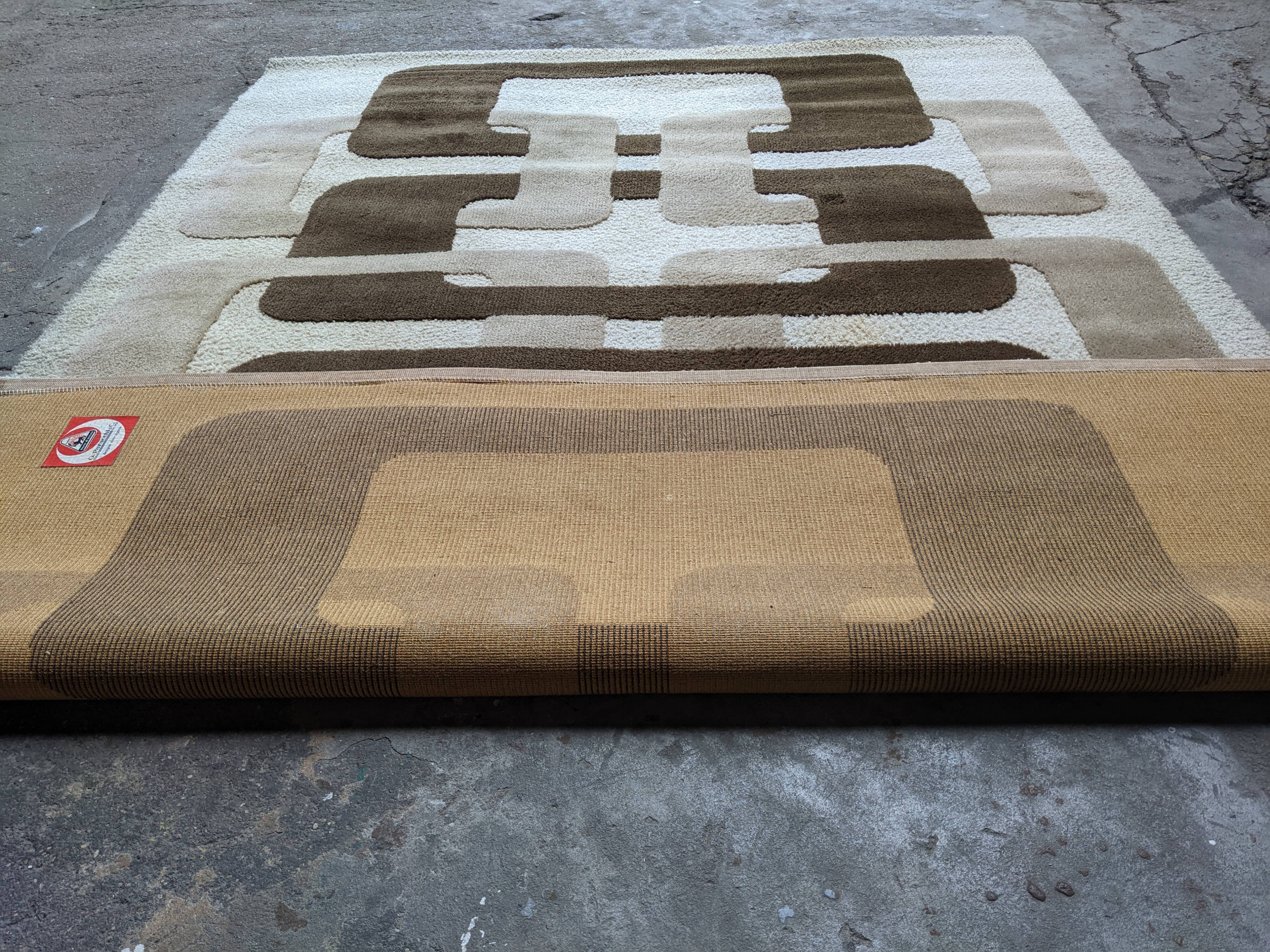 Wool rug from the 60s/70s (280x200cm)