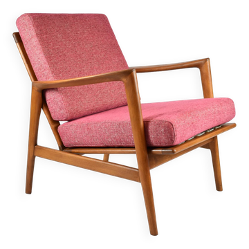 Original scandinavian armchair Stefan, restored, 1960s icon, pink