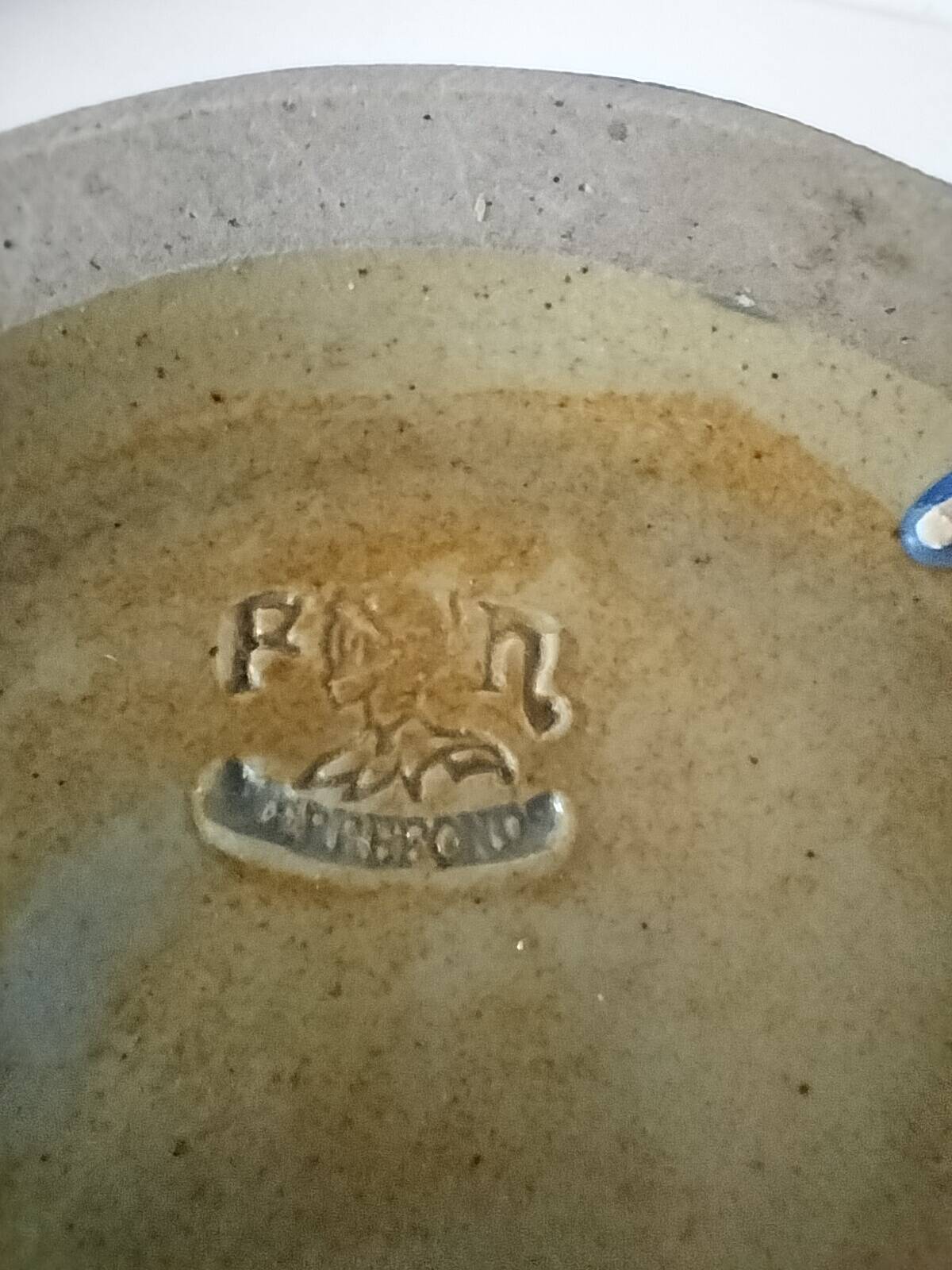 Pierrefonds Heraldic Faiencerie Vase