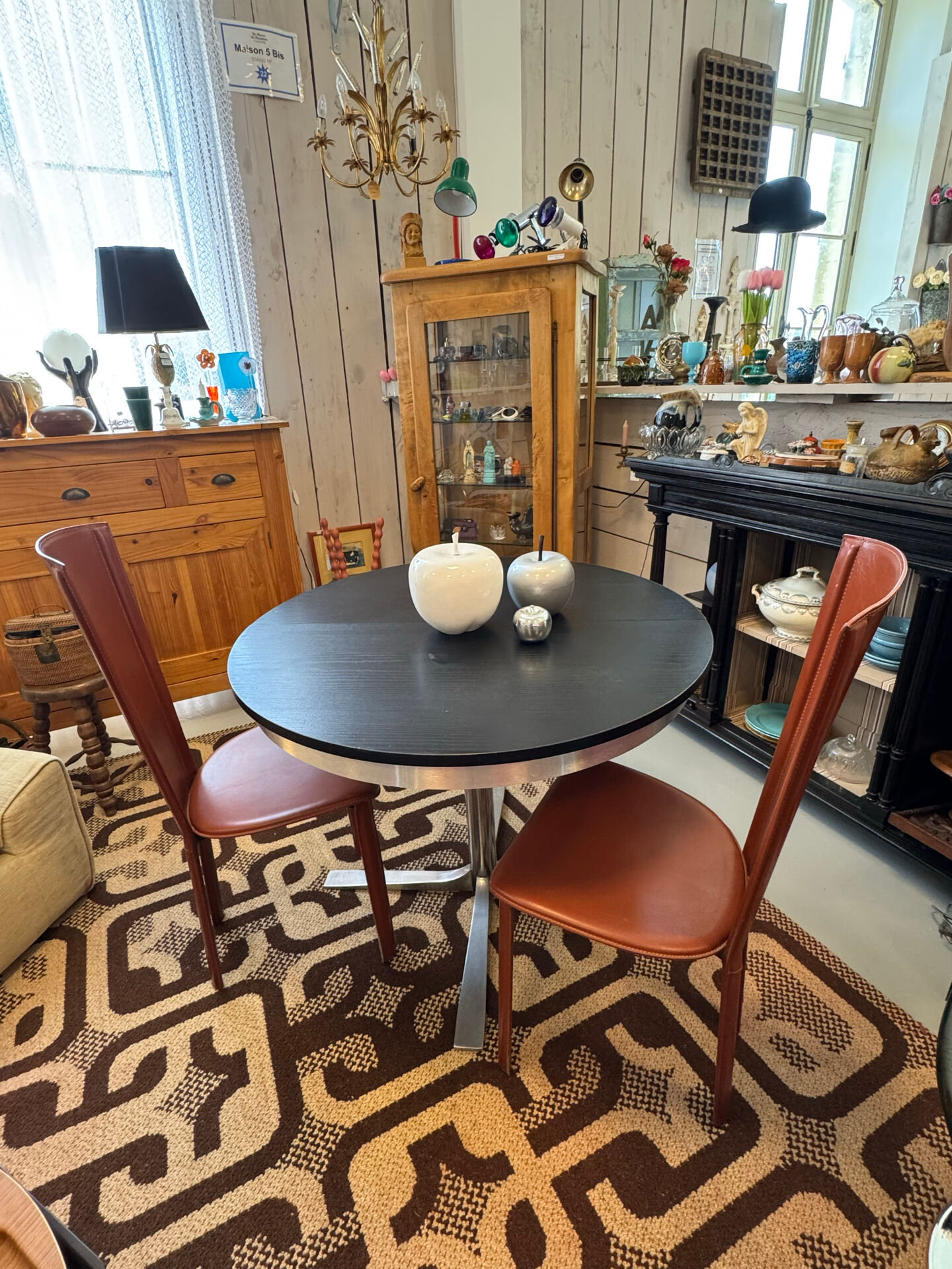 Set of 6 leather chairs by Roche Bobois