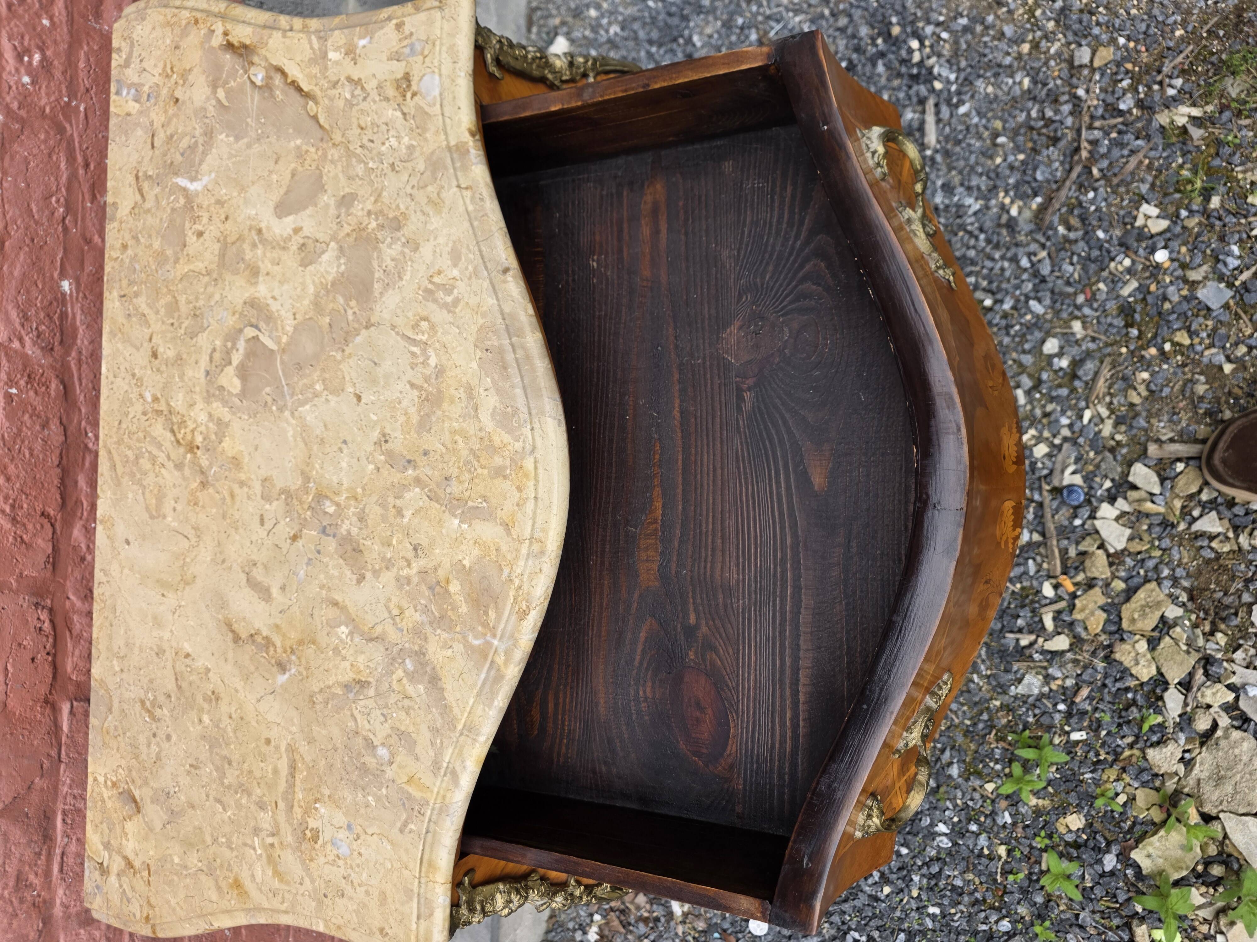 Curved Louis XV style commode in marquetry, mid-20th century.