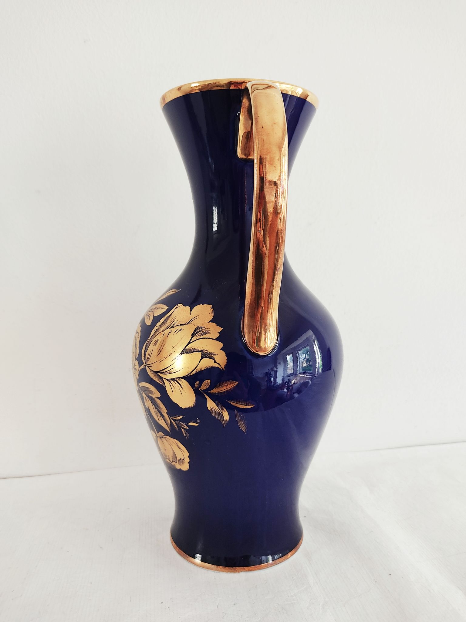 Porcelain vase Royal porzellan Bavaria
