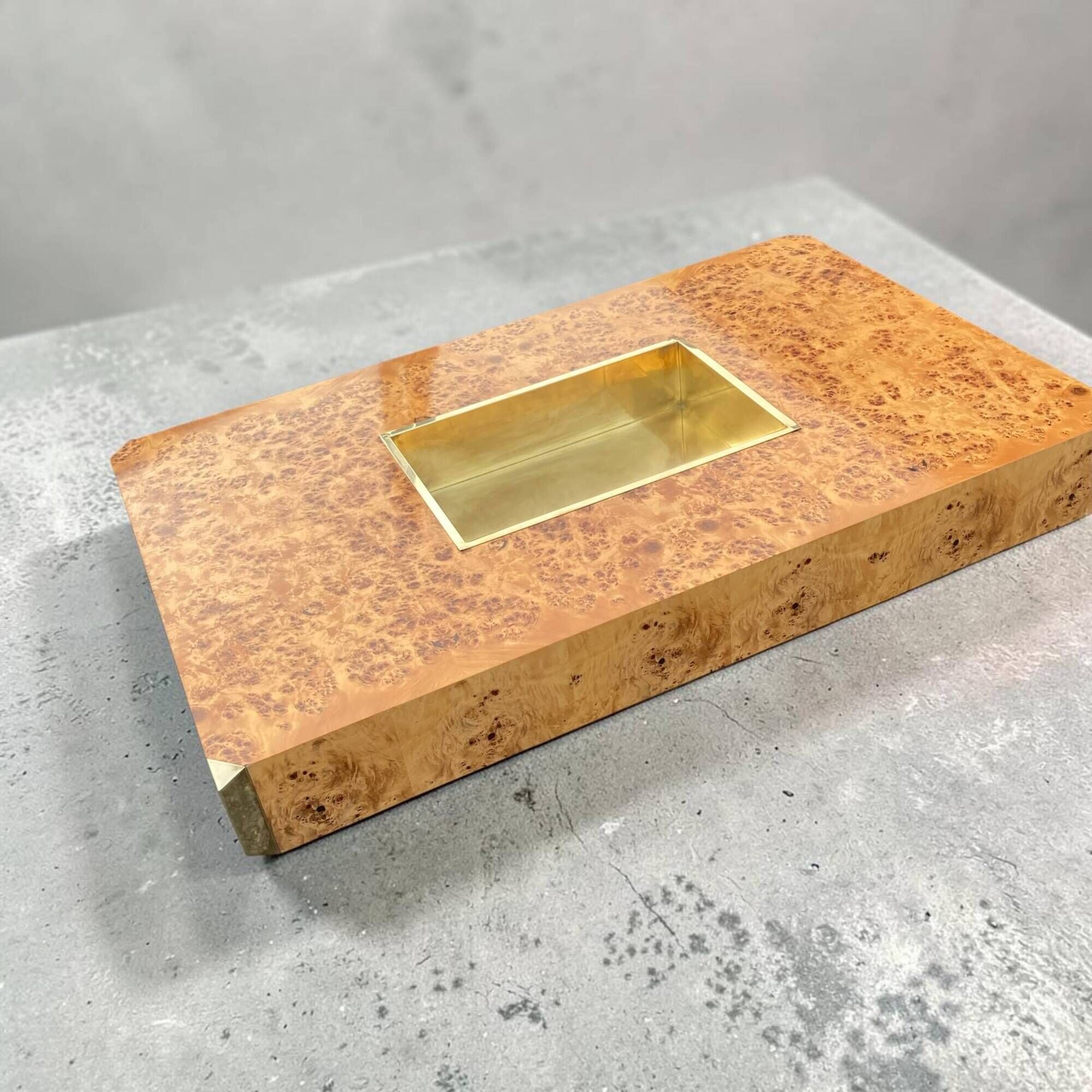 "Alveo" coffee table in wood burl and brass, Willy Rizzo – 1970