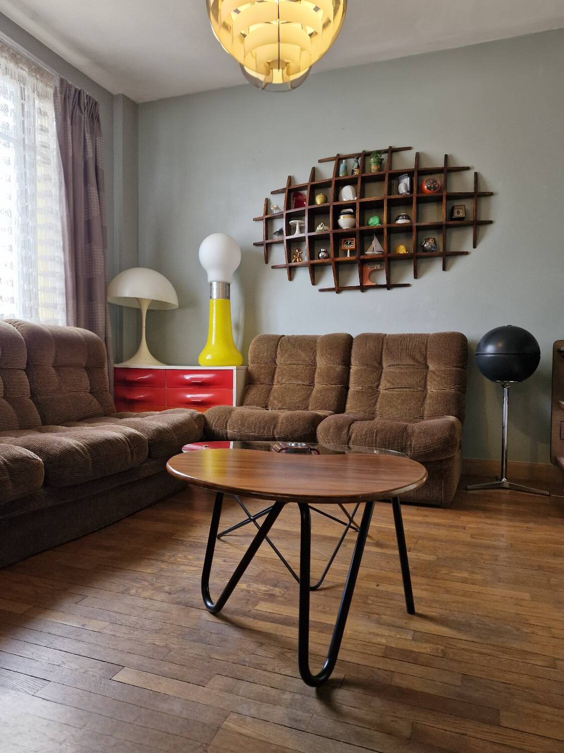 "Prefacto" by Pierre Guariche 1950, Haricot coffee table