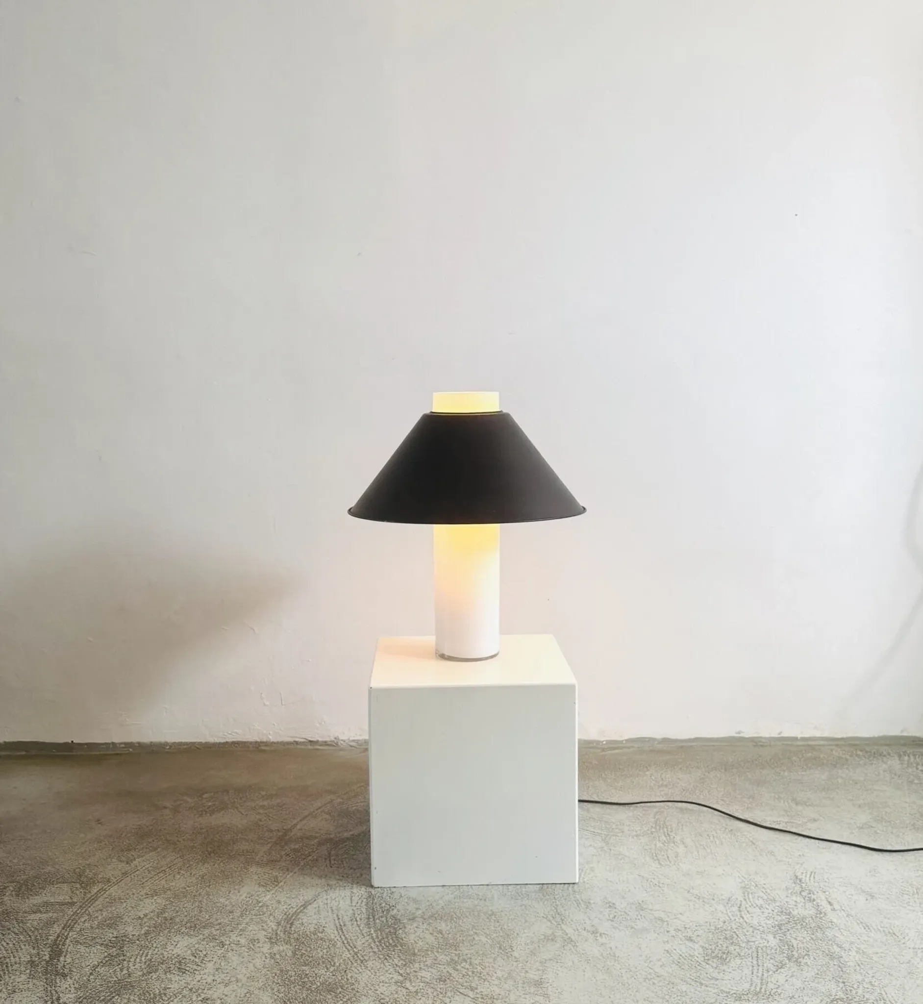 Lampe de table A-858 par Glashütte Limburg, Allemagne, années 1960.