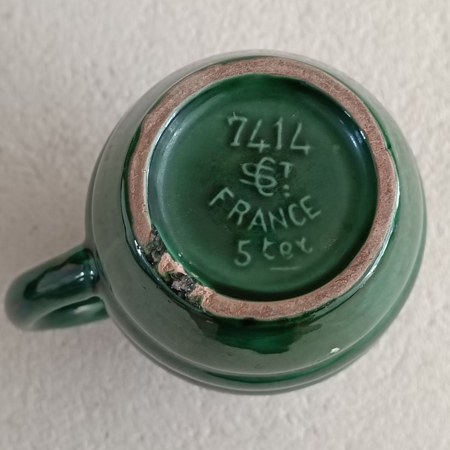 Pitcher iron earth Saint Clement