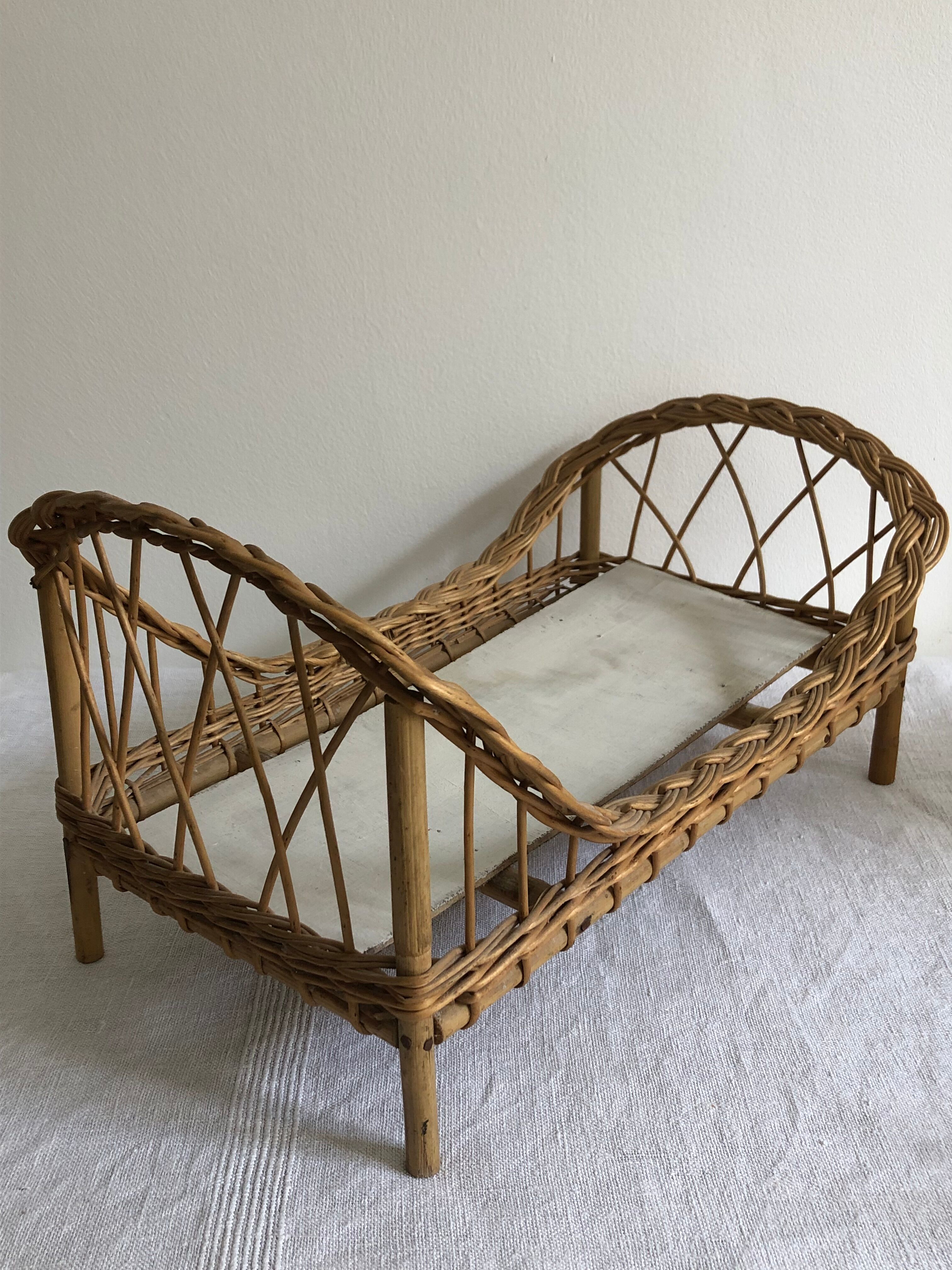 LIT DE POUPÉE ancien Bois EUR 70,00 - FR