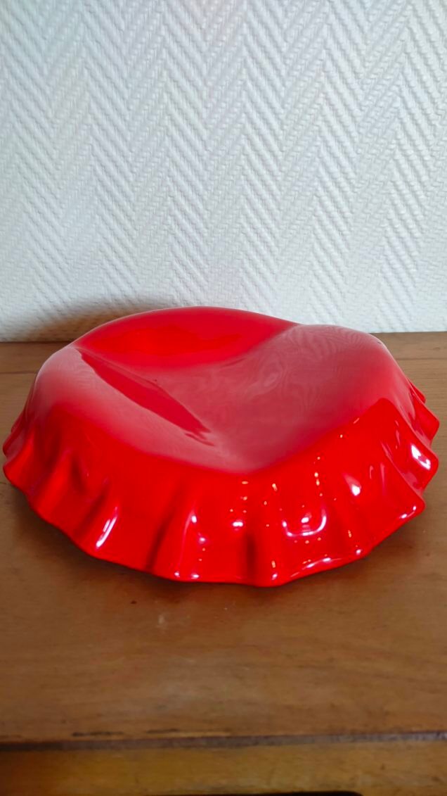 Large empty pocket ceramic capsule shape of jp peiré