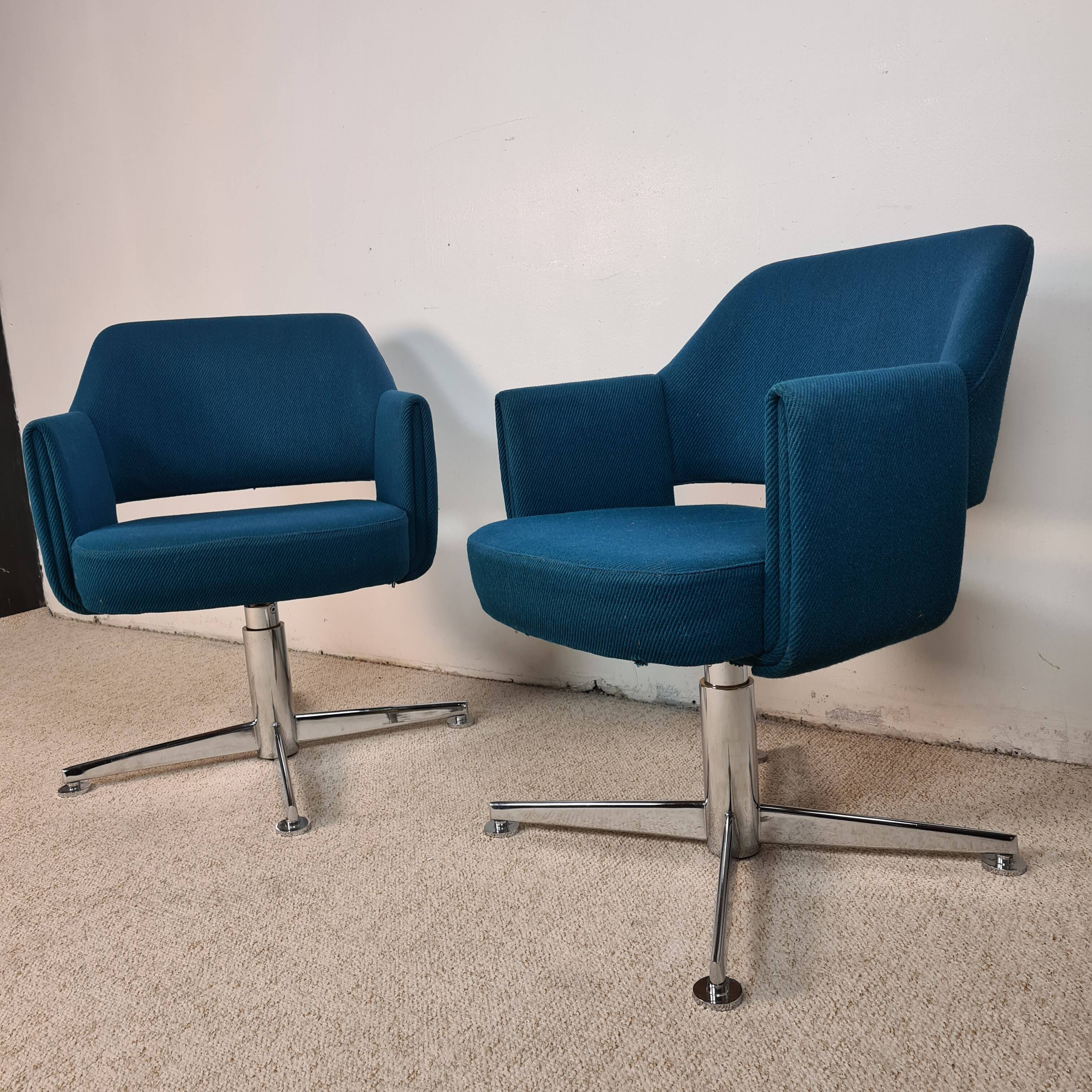 Paire de fauteuils designer Pierre Gautier Delaye