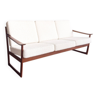 Canapé FD130/3 by Hvidt Mølgaard, Mid Century sofa in teak, Denmark