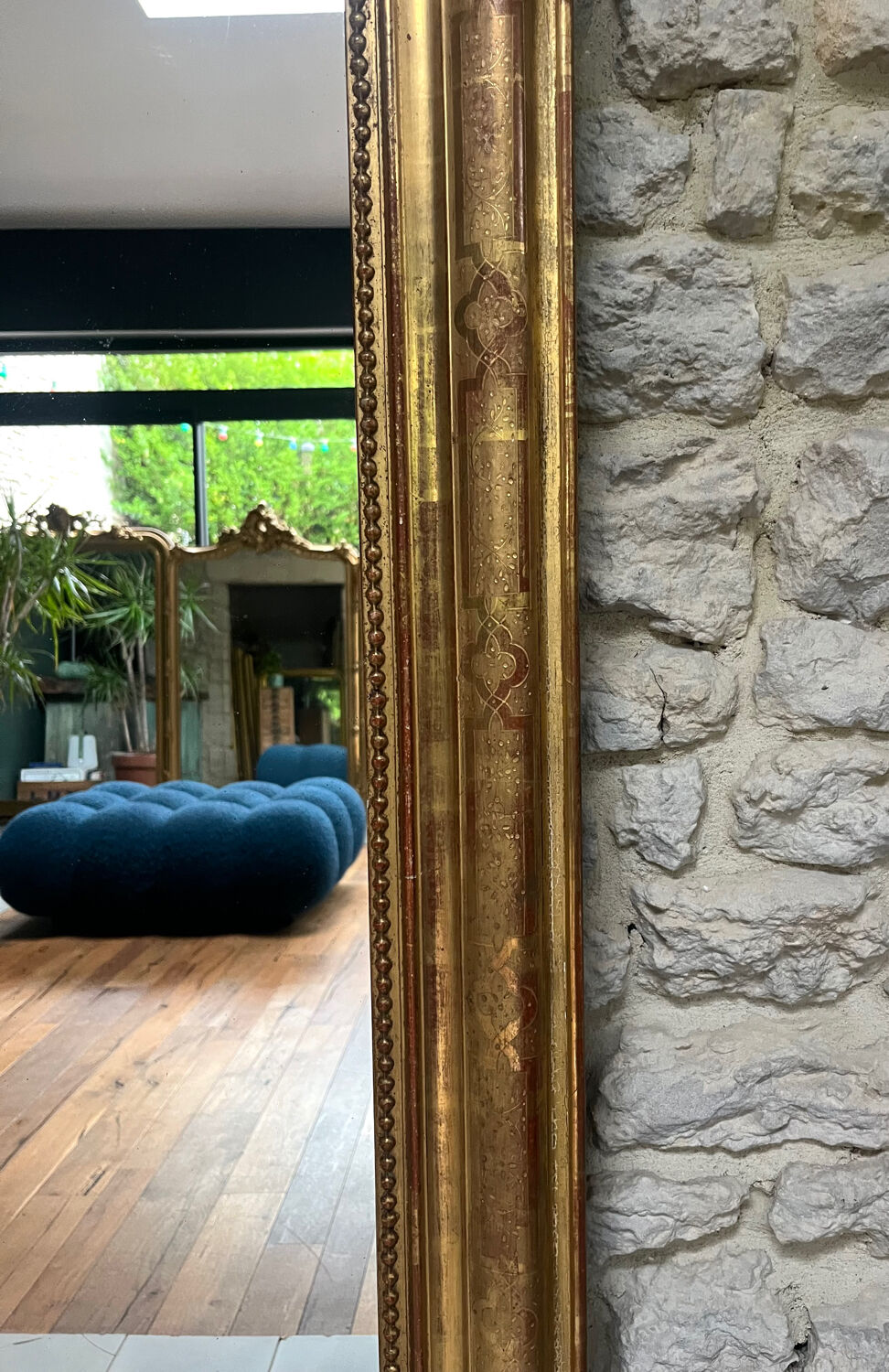 Mirror 153/101cm Louis-Philippe with pediment and pearl gold leaf.