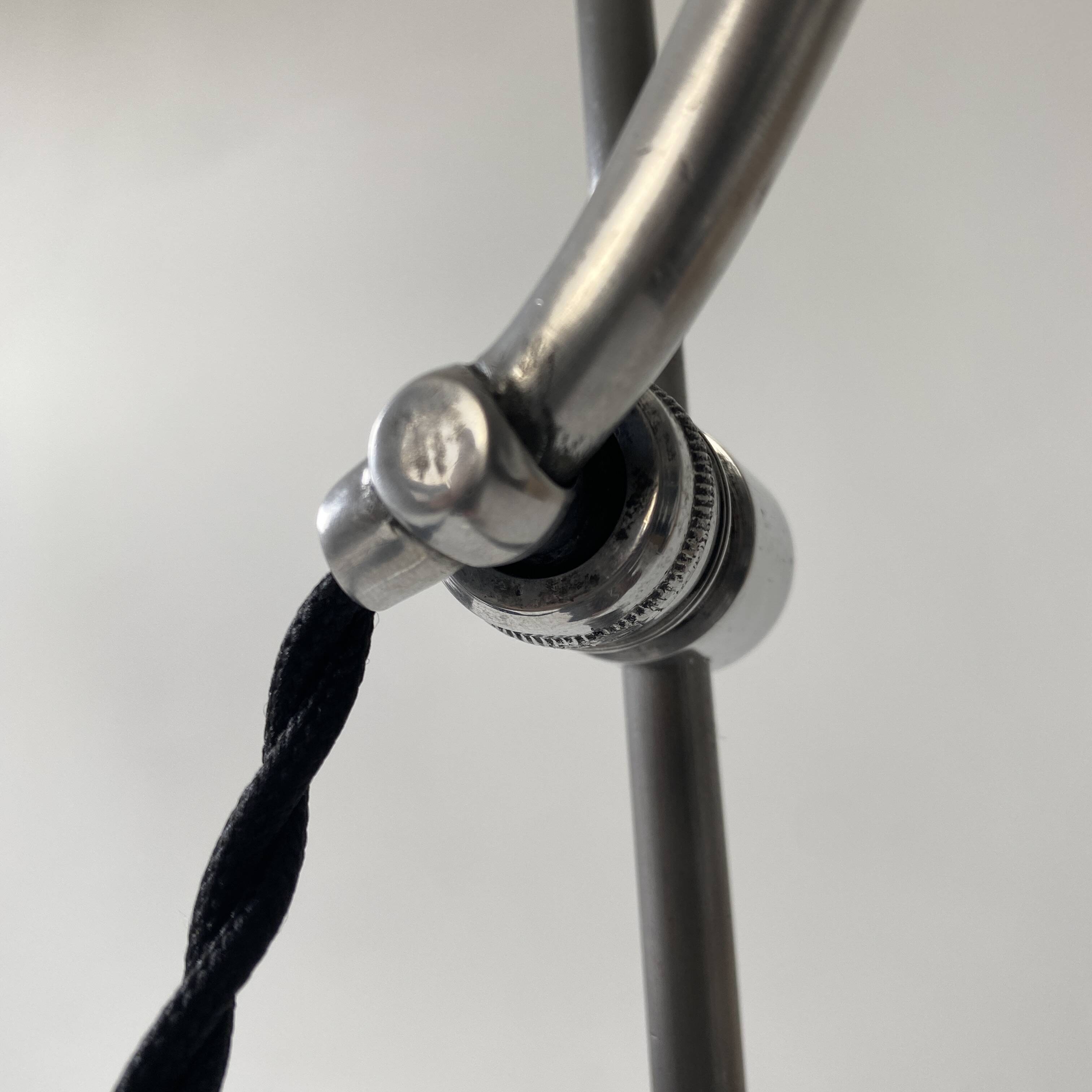Old vintage desk lamp raise and lower