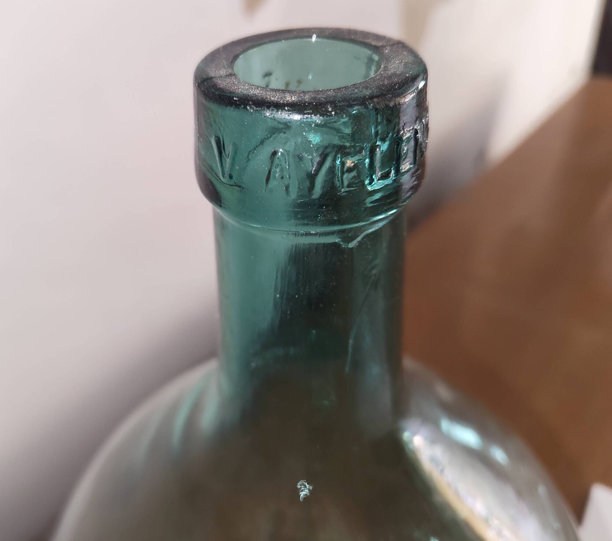 Old dame-jeanne signed v. ayelense - luminous turquoise glass