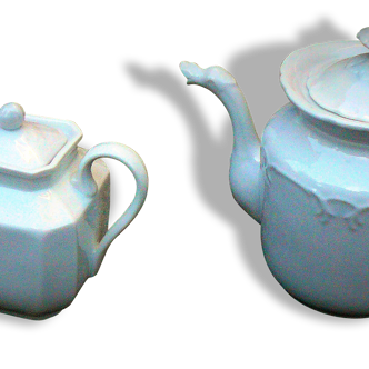 Théière et cafetière porcelaine blanche vintage