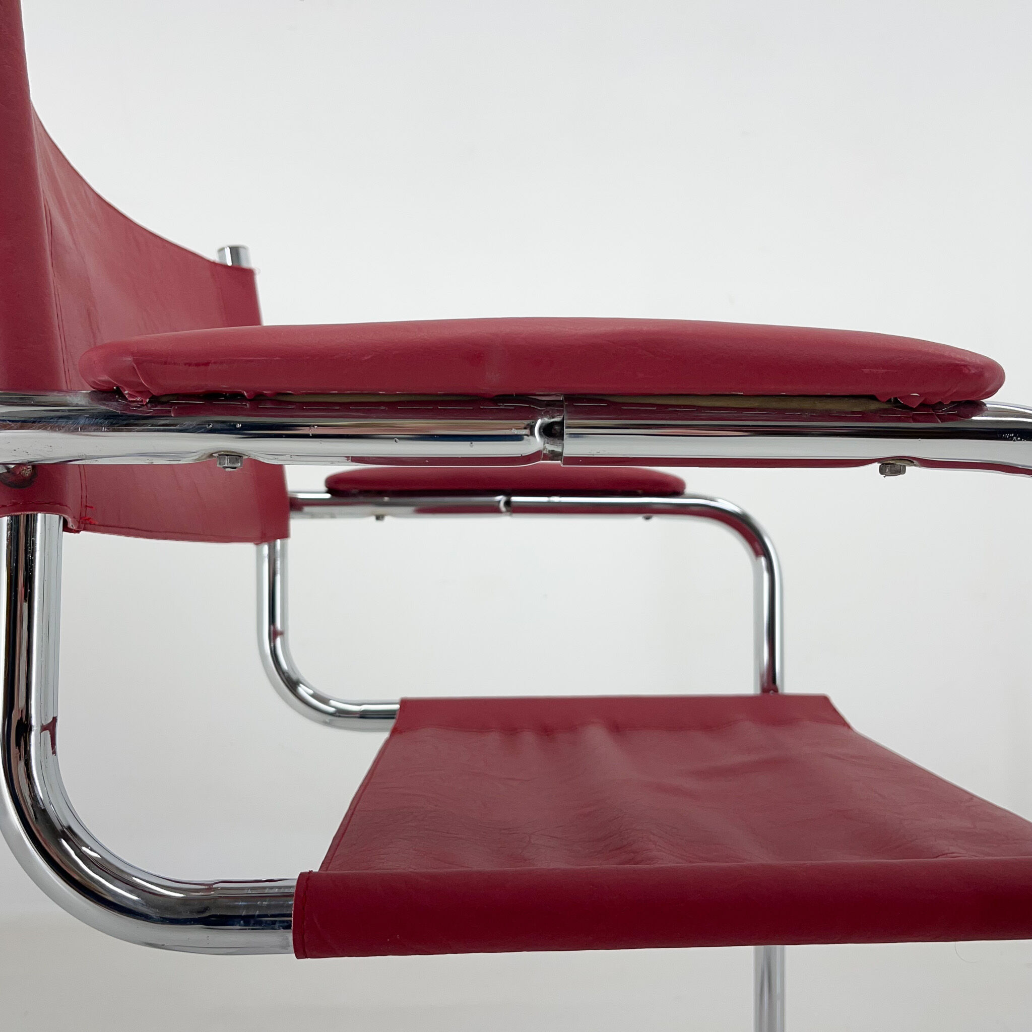 Mid-centrury chrome  tubular chair, 1970's