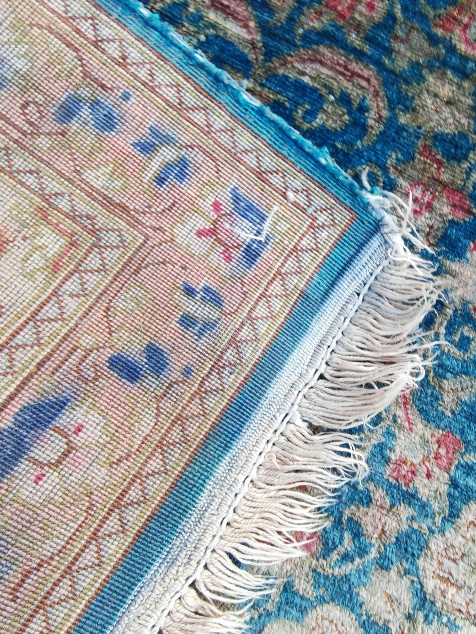 Kerman runner carpet in antique silk, hand-knotted from the 1940s.