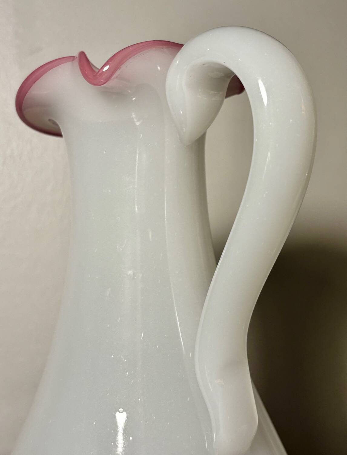 Opaline Pitcher Baccarat / Saint Louis 19th century