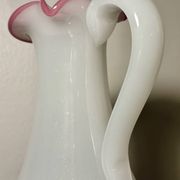 Pichet Opaline Baccarat / Saint Louis 19ème siècle