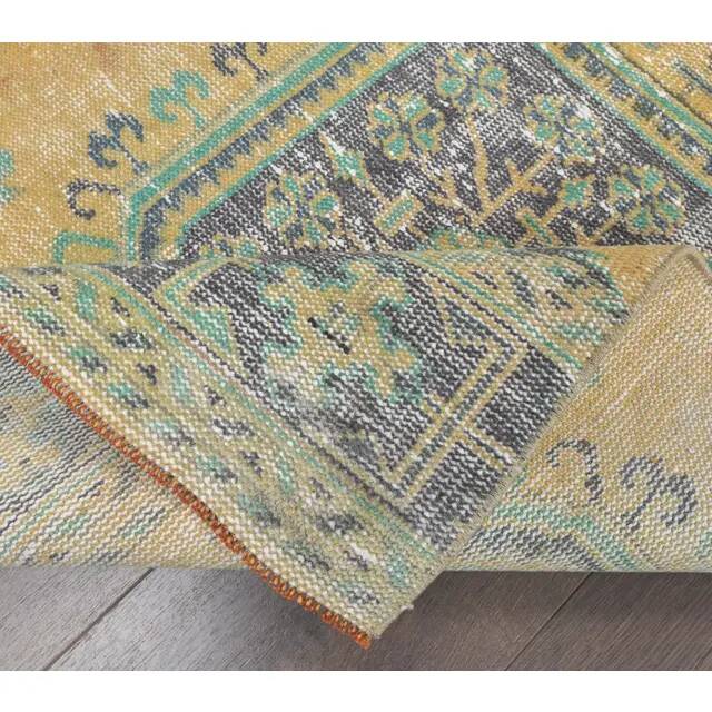 Tapis floral turc vintage noué à la main des années 1970 80x354