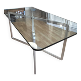 Tempered glass table