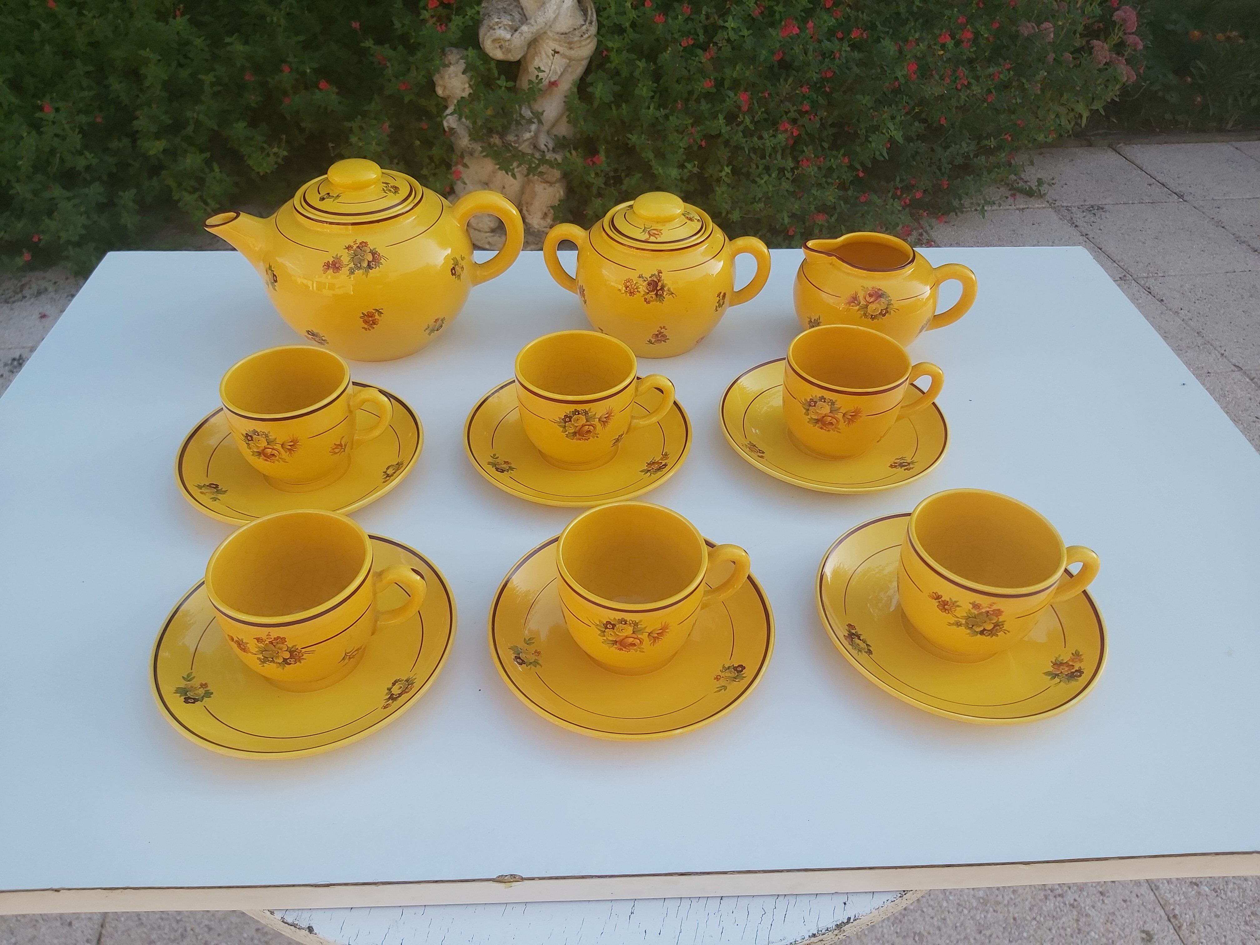 Tea set salins les bains
