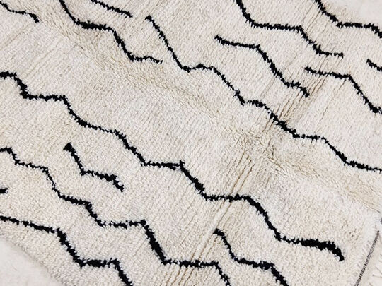 Moroccan berbere carpet 207x147cm