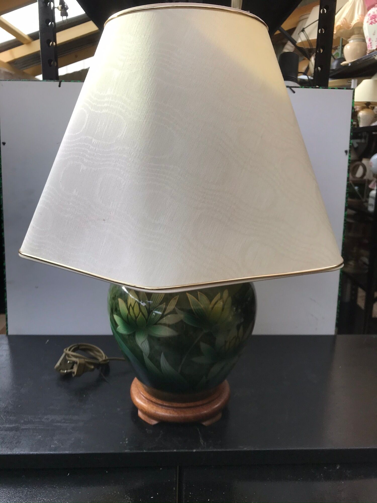Drimmer green ceramics decor flowers