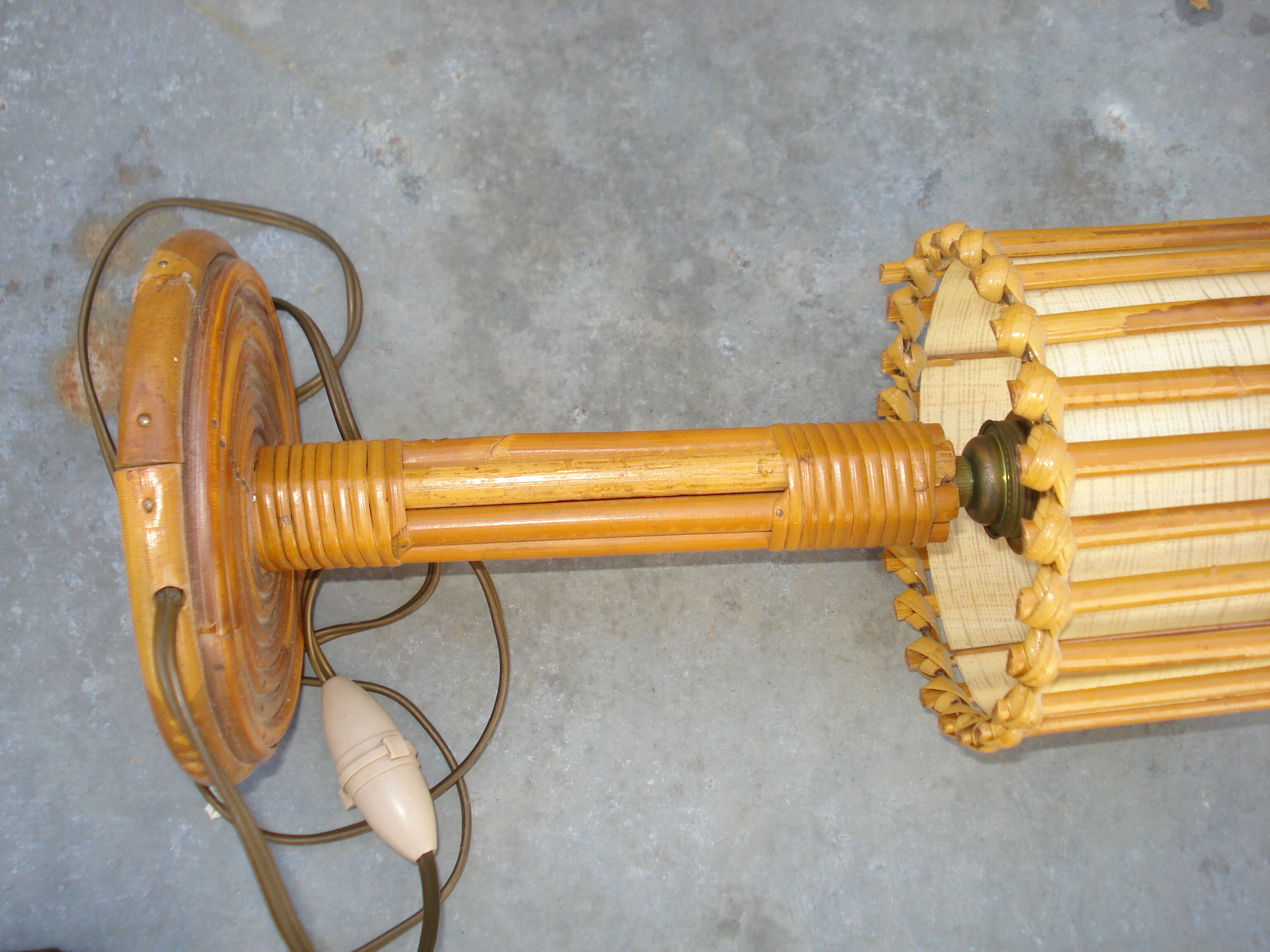 60s bamboo rattan lamp