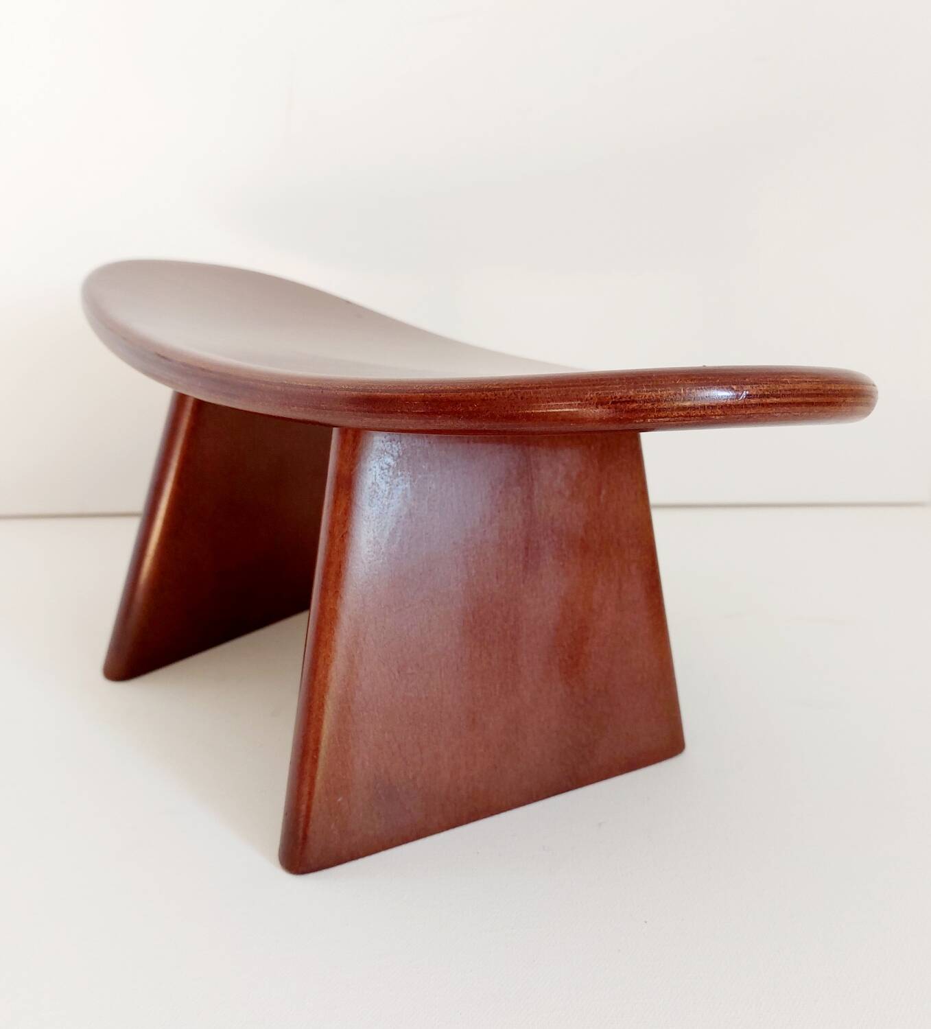 Japanese meditation stool
