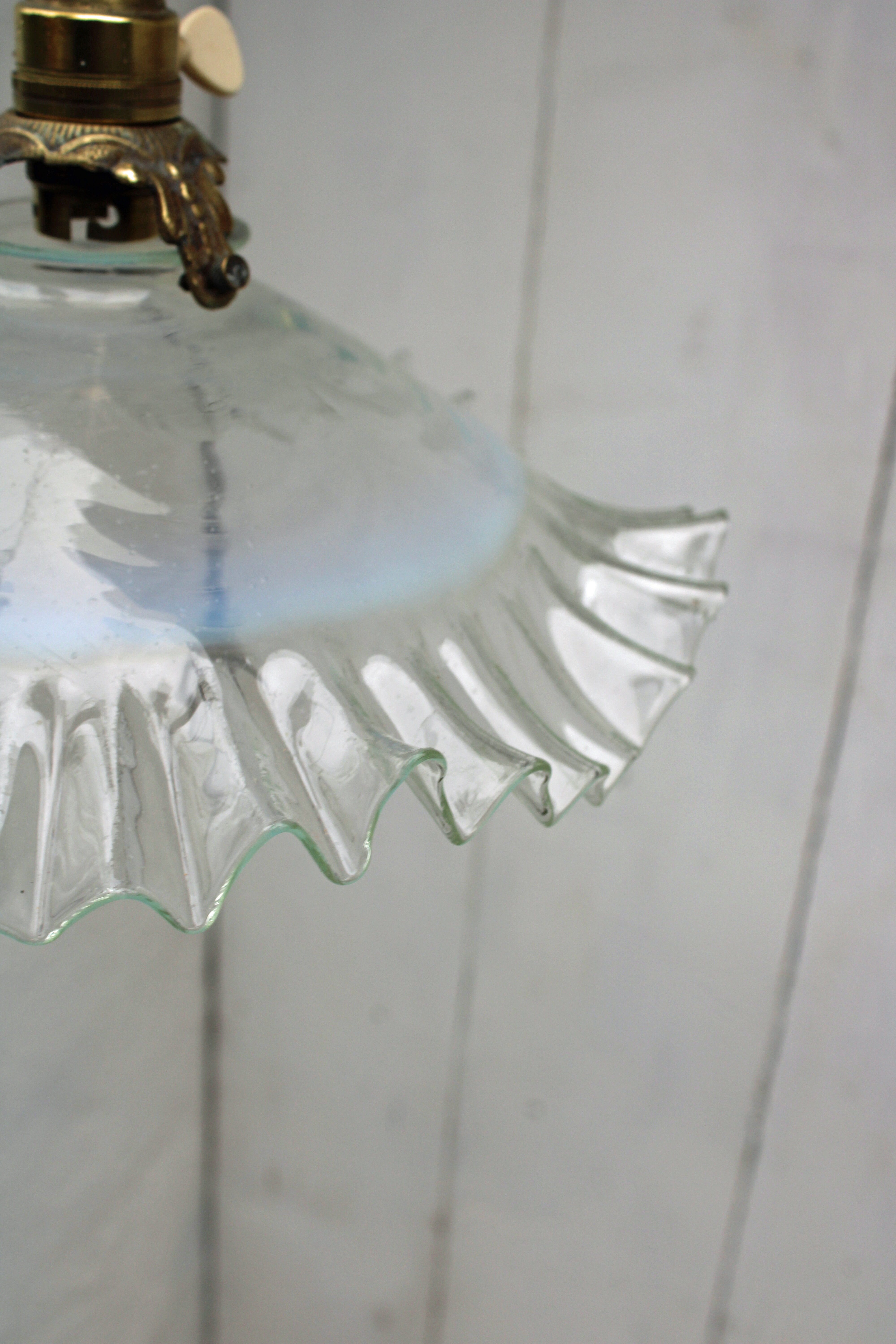 Walking suspension in blue and transparent nted opaline