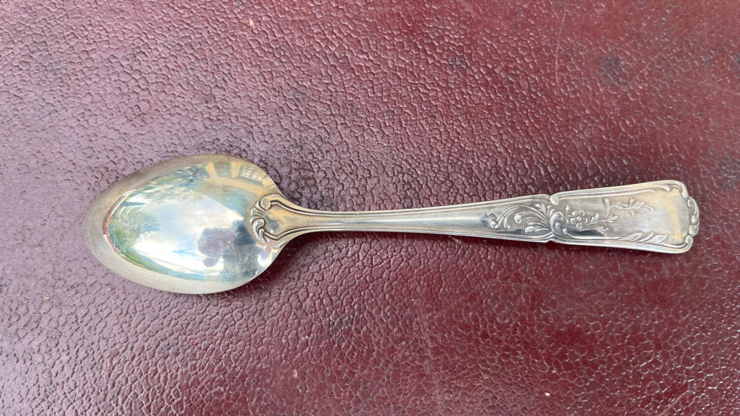 Set of 6 small silver metal teaspoons