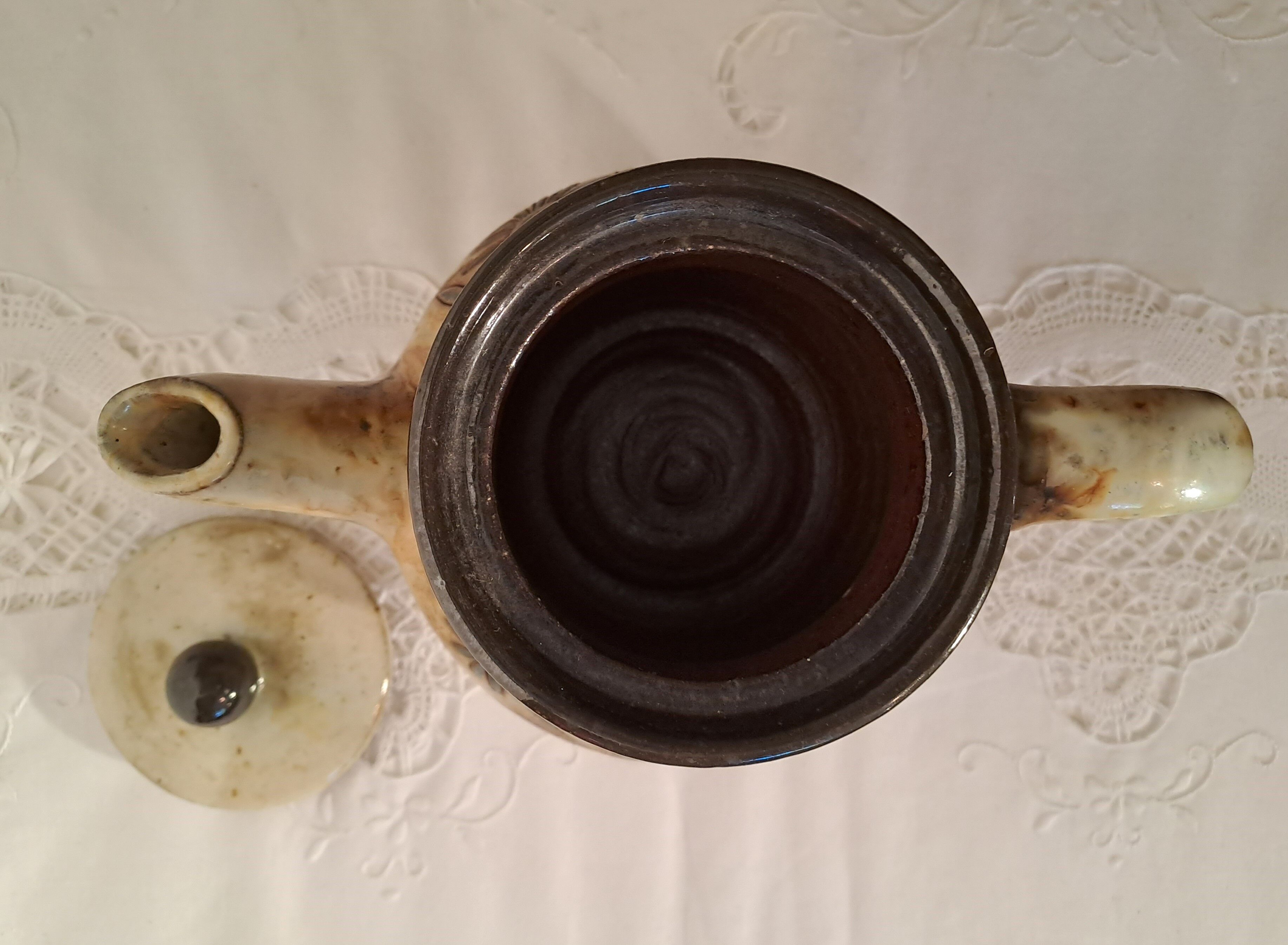 Teapot in Bouffioulx stoneware