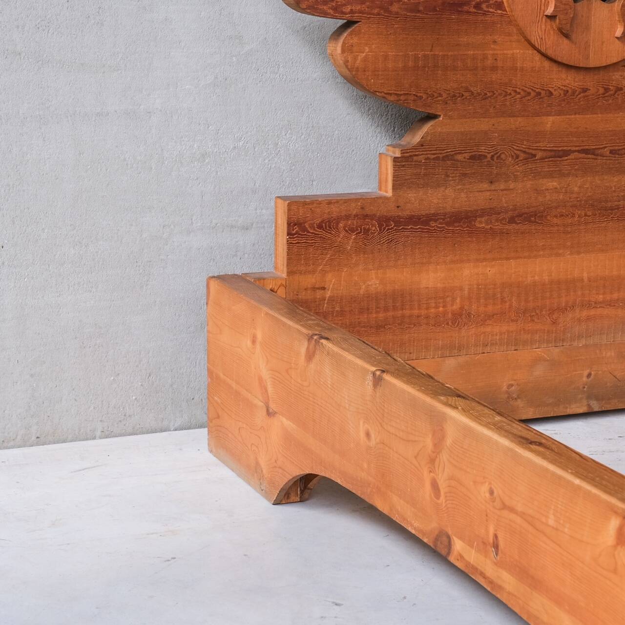 Mario Ceroli Bocca Della Verità Mid-Century Italian Bed for Poltronova