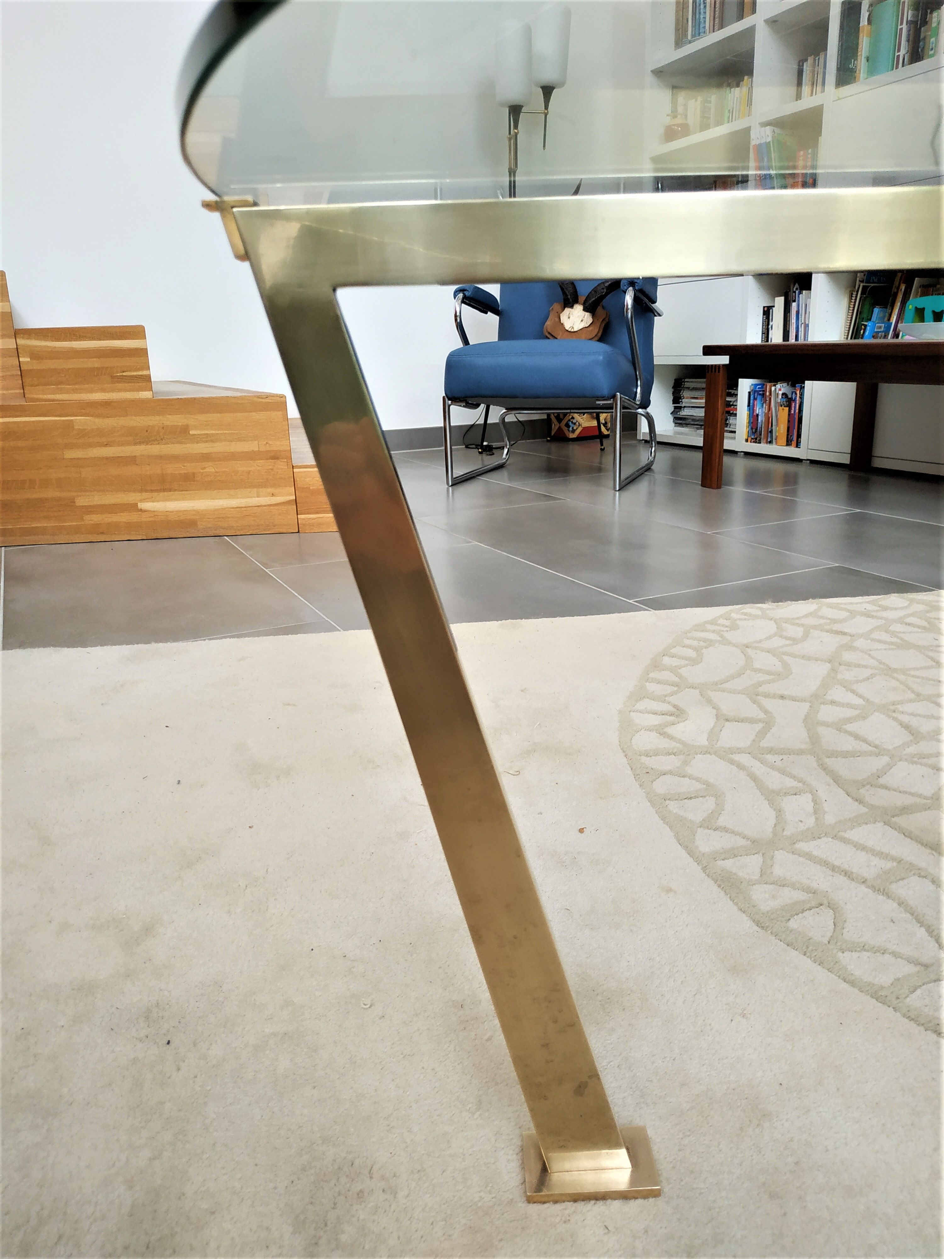 Brass round coffee table with 70s glass tray