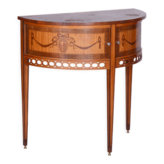 Restored Biedermeier Side Table, Walnut, Maple, Unique Marquetry, France, 1850s