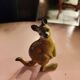 Figurine en porcelaine kangourou